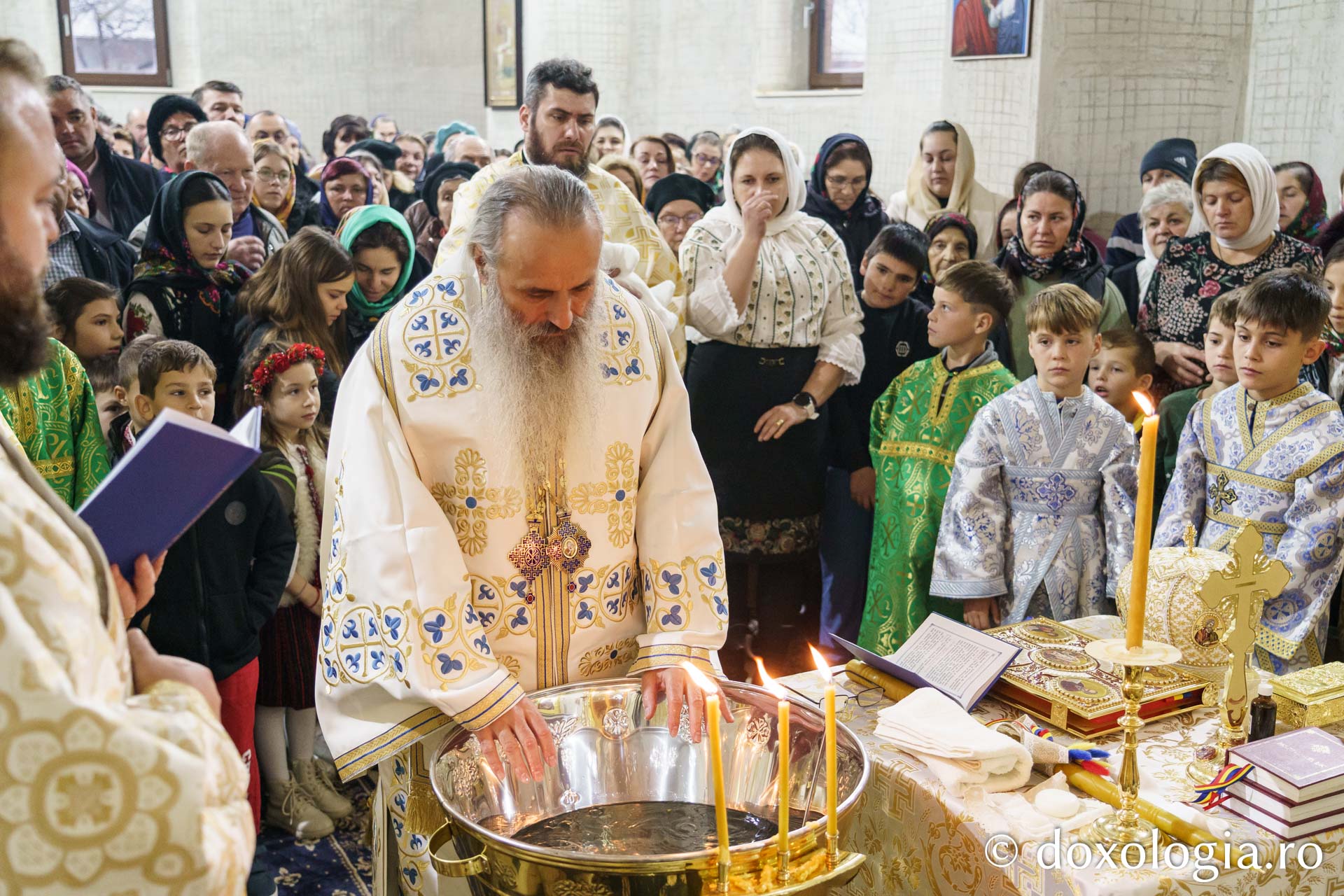 Liturghie baptismală și hirotonie întru diacon la Parohia Tudor Vladimirescu – Albești