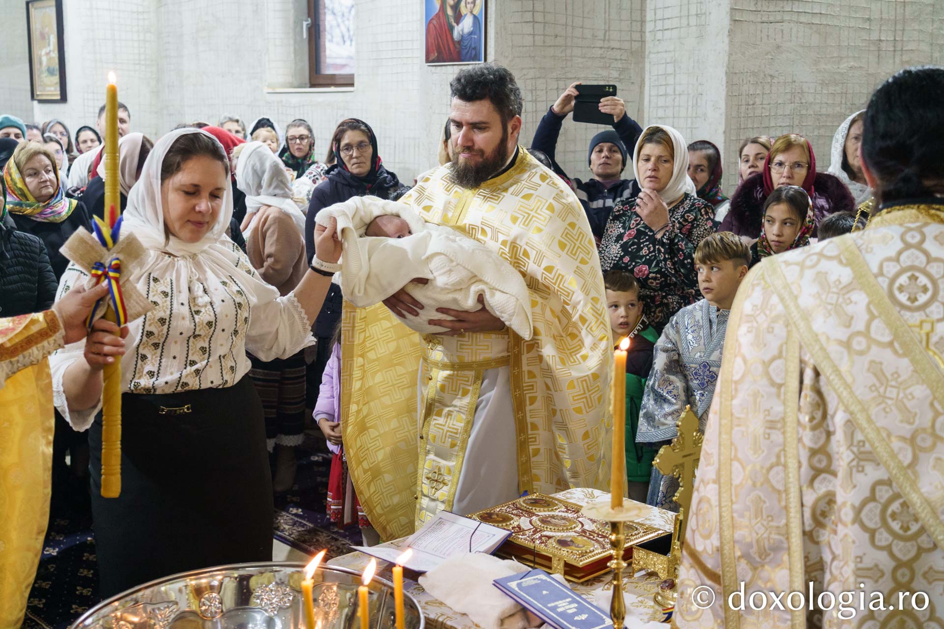 Liturghie baptismală și hirotonie întru diacon la Parohia Tudor Vladimirescu – Albești