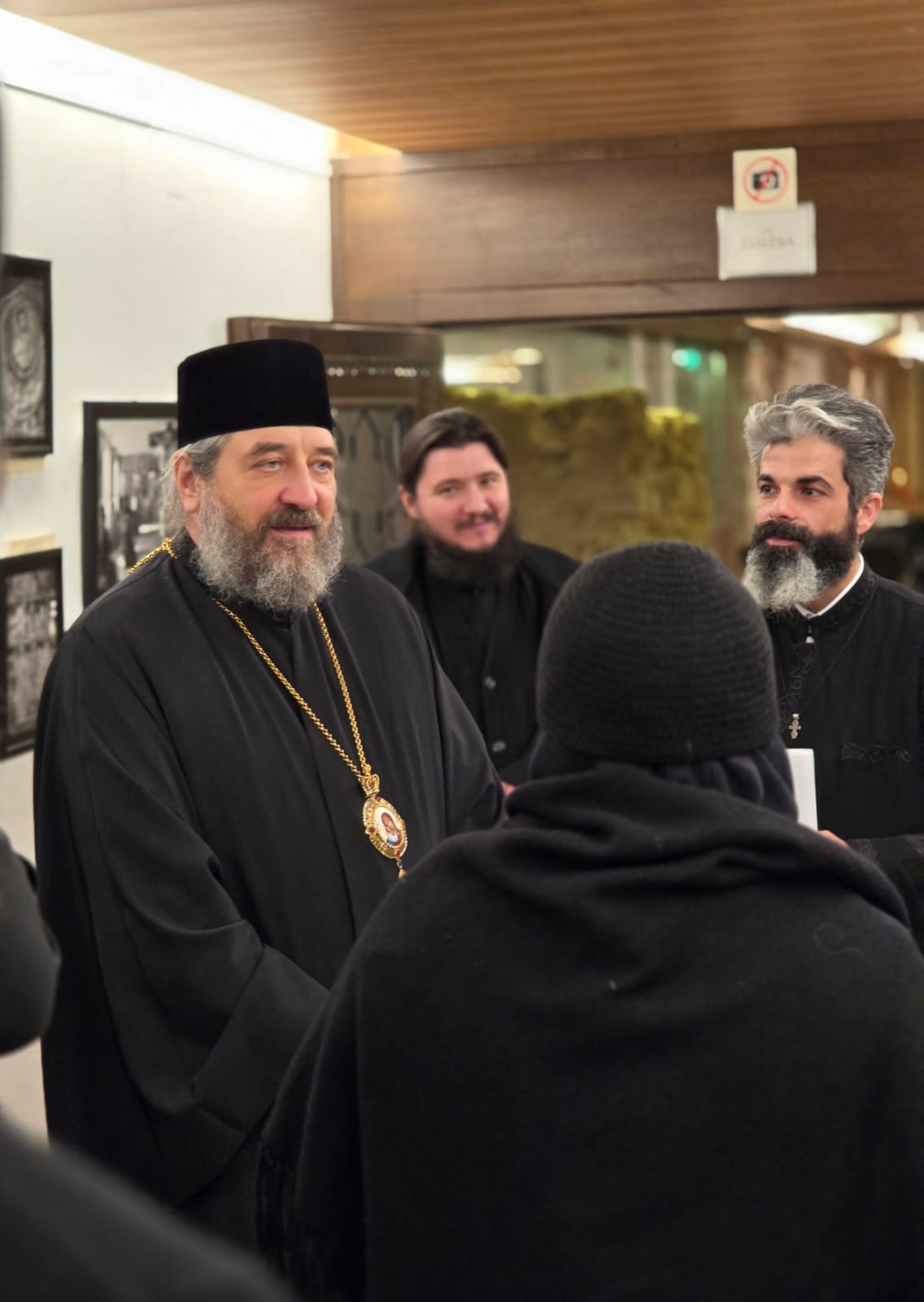 Expoziție de fotografie „Inedit. Athos și Meteora acum 100 de ani” la Muzeul Mitropolitan