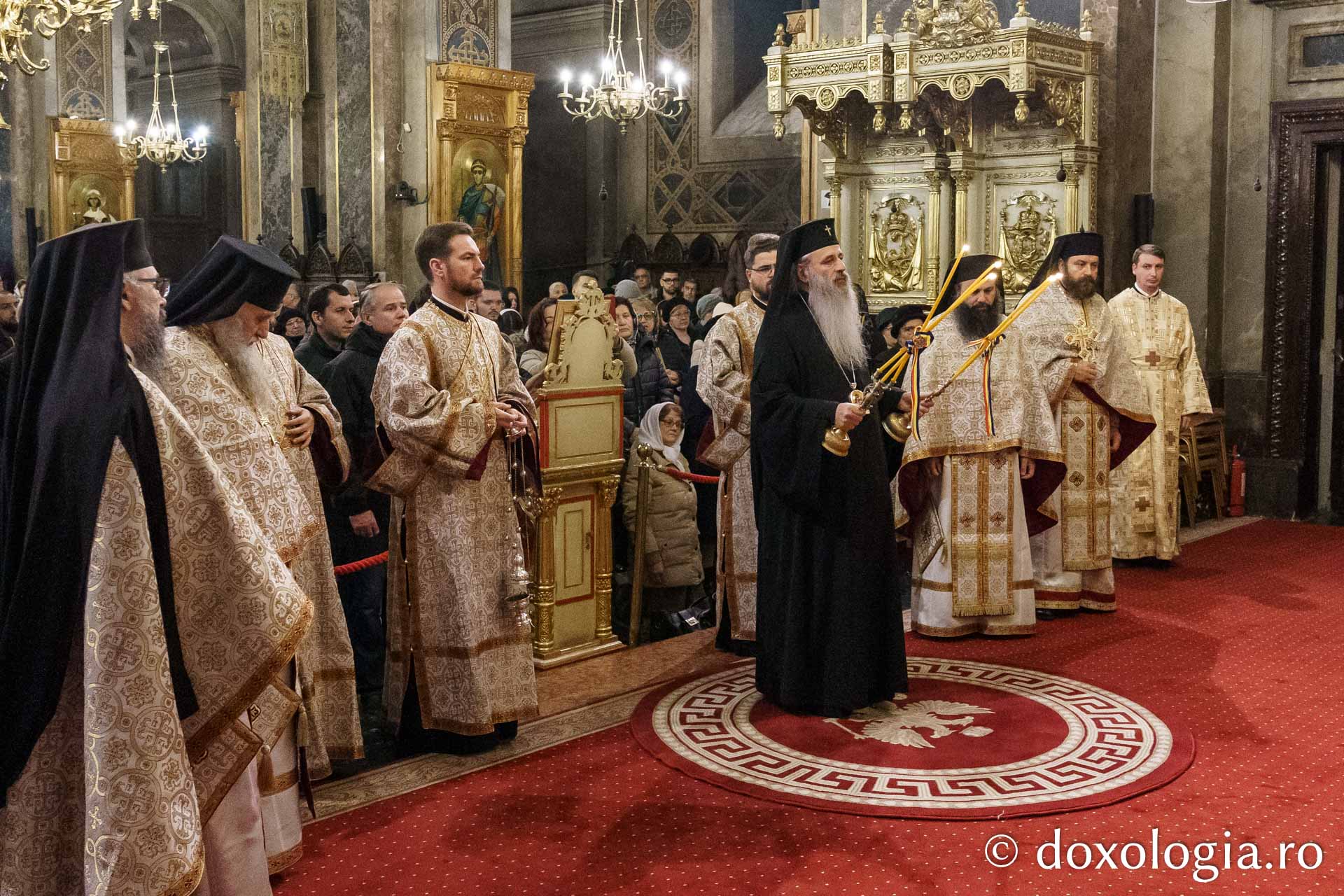 IPS Teofan a slujit Sfânta Liturghie la Catedrala Mitropolitană din Iași, de sărbătoarea Sfântului Apostol Andrei