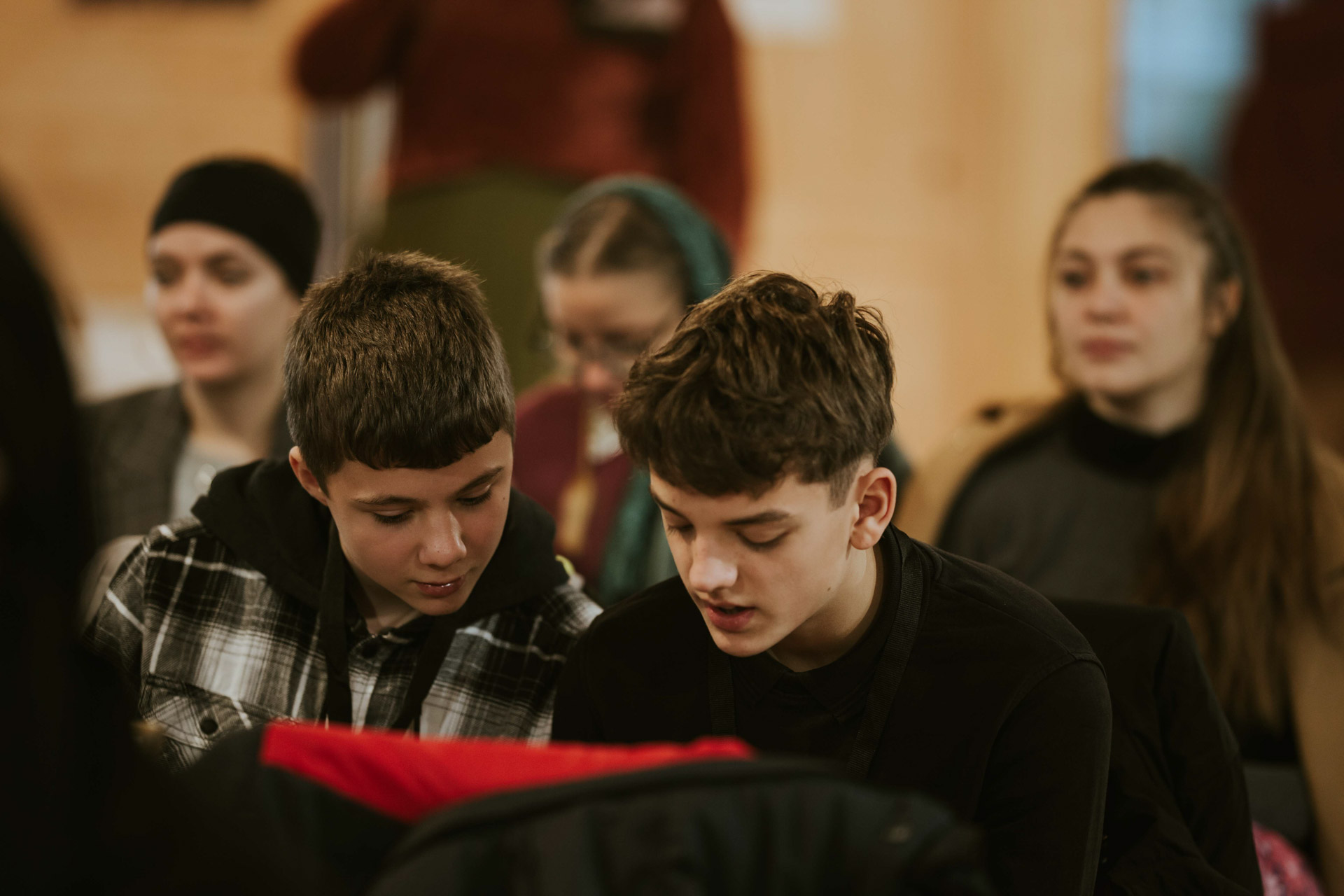 Ardealul și Moldova, unite prin cântul bizantin la Mănăstirea Oașa – Masterclass de Muzică Psaltică, ediția a III-a