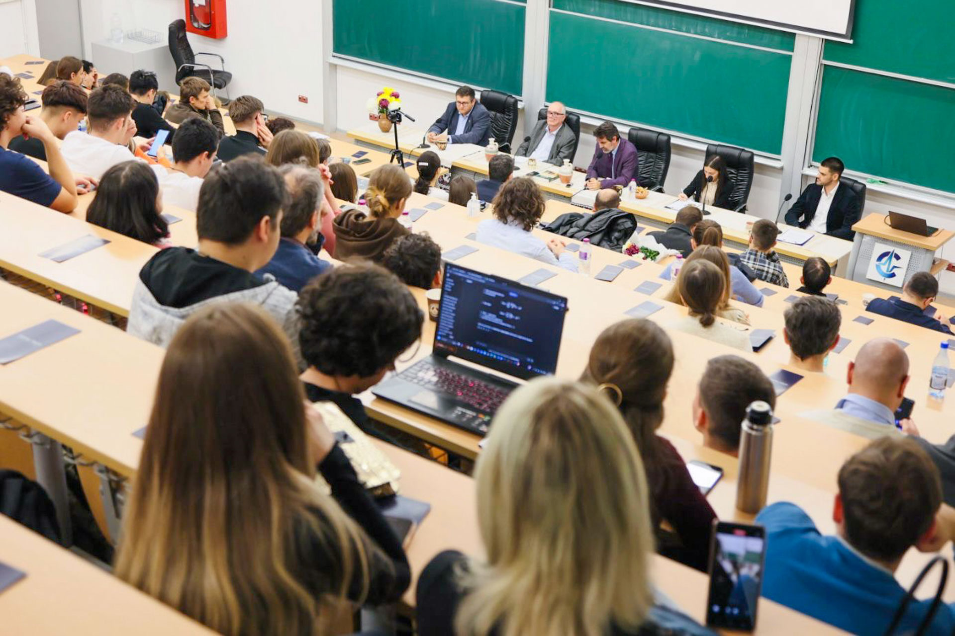 Autenticitate și relație umană în era inteligenței artificiale – Conferință la Politehnica București