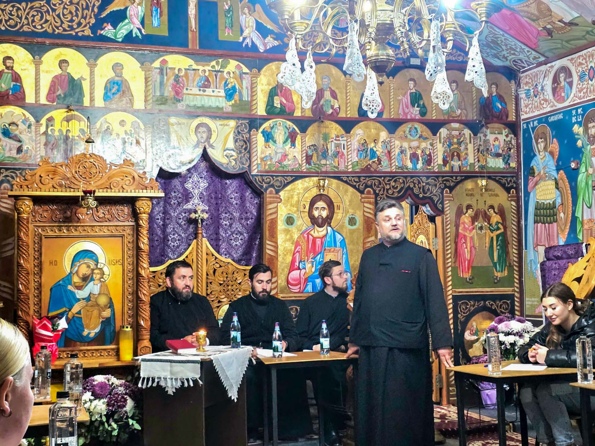 Concurs biblic în Parohia Zahoreni: nouă tineri au mărturisit credința prin cunoașterea Evangheliei