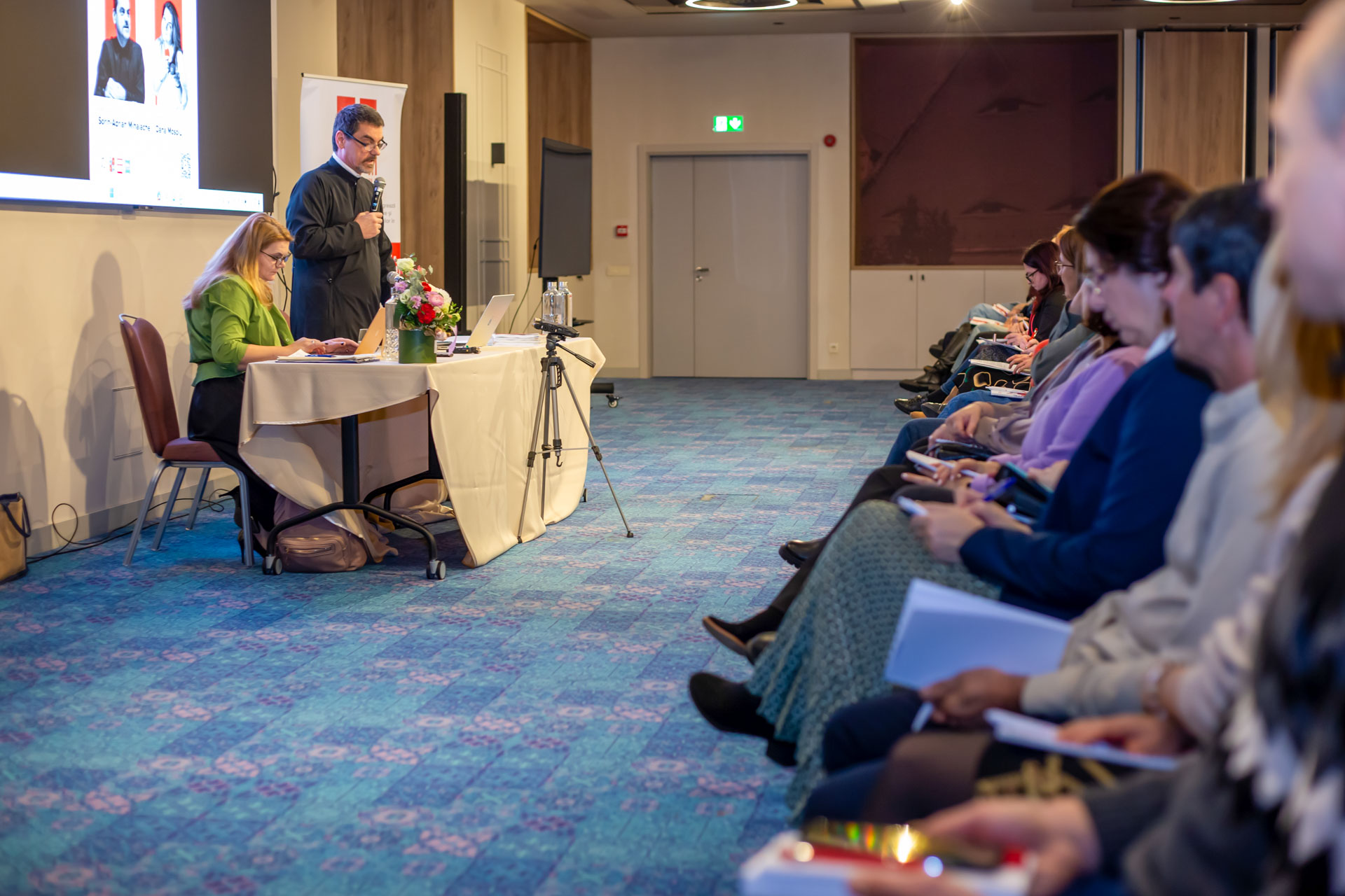 Conferința „Ce fel de viață trăim? Modele ale stării de bine. Evaluări psiho-medicale și implicații în plan educațional”