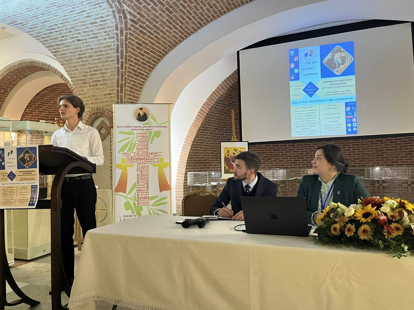 Dialog între teologie și știință la prima ediție a Simpozionului „Mitropolit Pimen Georgescu” de la Iași