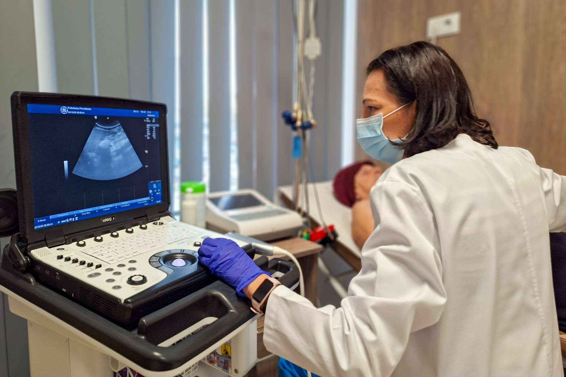 Fundația Medicală Providența, alături de vârstnicii din mediul rural prin proiectul „Medicii de lângă tine!”