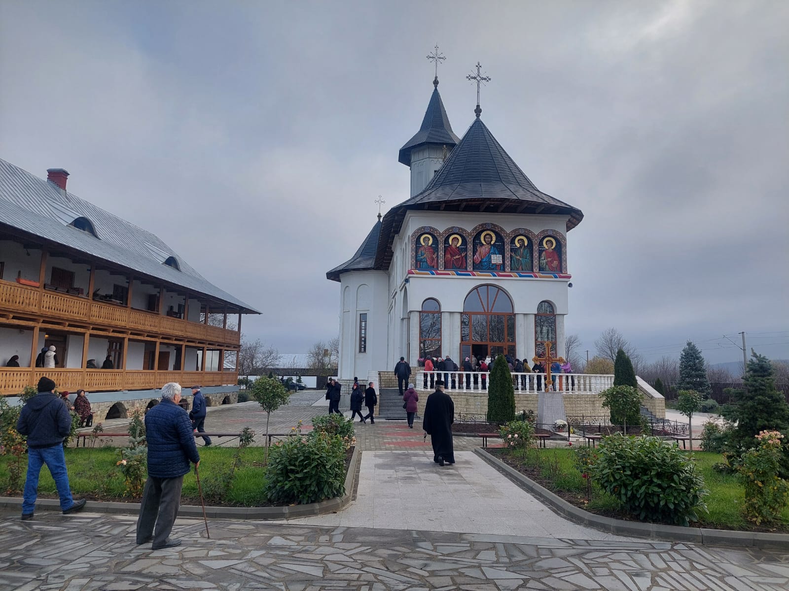 Sfântul Mare Mucenic Mina, cinstit cu evlavie la schitul din apropierea orașului Târgu Neamț