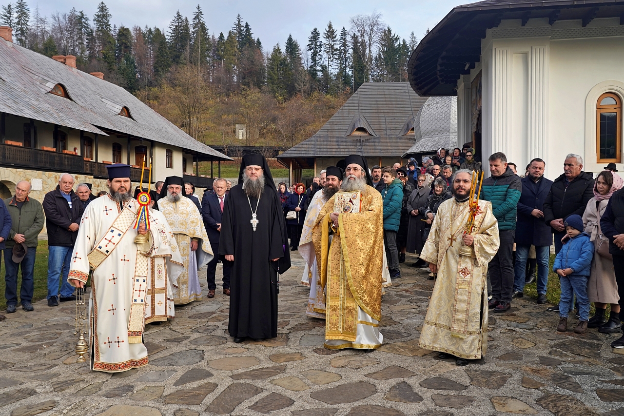 Arhimandritul Siluan Antoci, noul stareț al Mănăstirii Almaș: „Gândul meu este la un cuvânt al Sfântului Calinic de la Cernica: «N-am venit să mă odihnesc în ostenelile altora»”