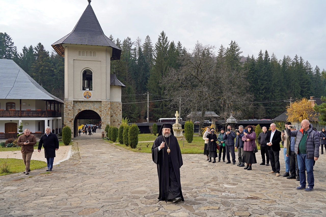 Arhimandritul Siluan Antoci, noul stareț al Mănăstirii Almaș: „Gândul meu este la un cuvânt al Sfântului Calinic de la Cernica: «N-am venit să mă odihnesc în ostenelile altora»”