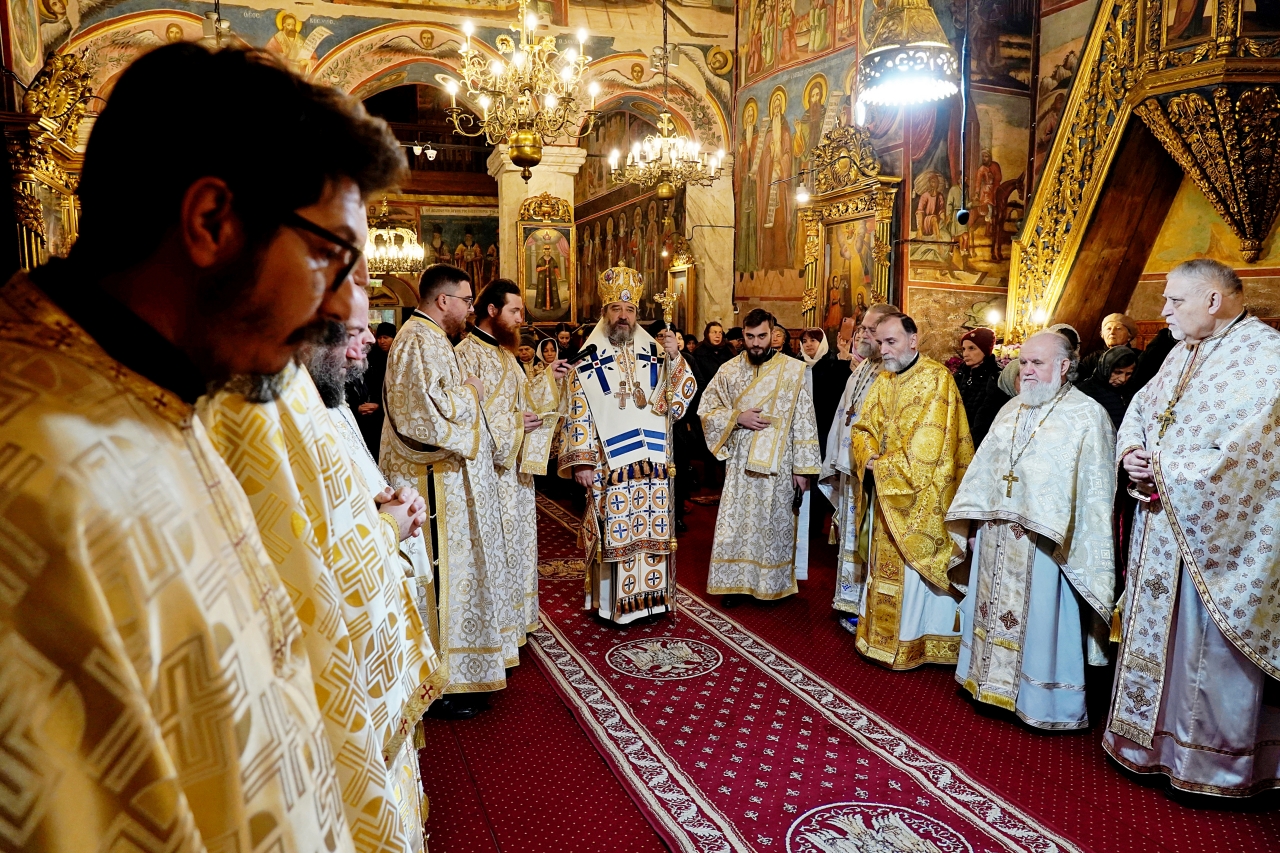 PS Nichifor Botoșăneanul către un preot nou hirotonit: „Această chemare este și o cinste pe care Domnul o face”