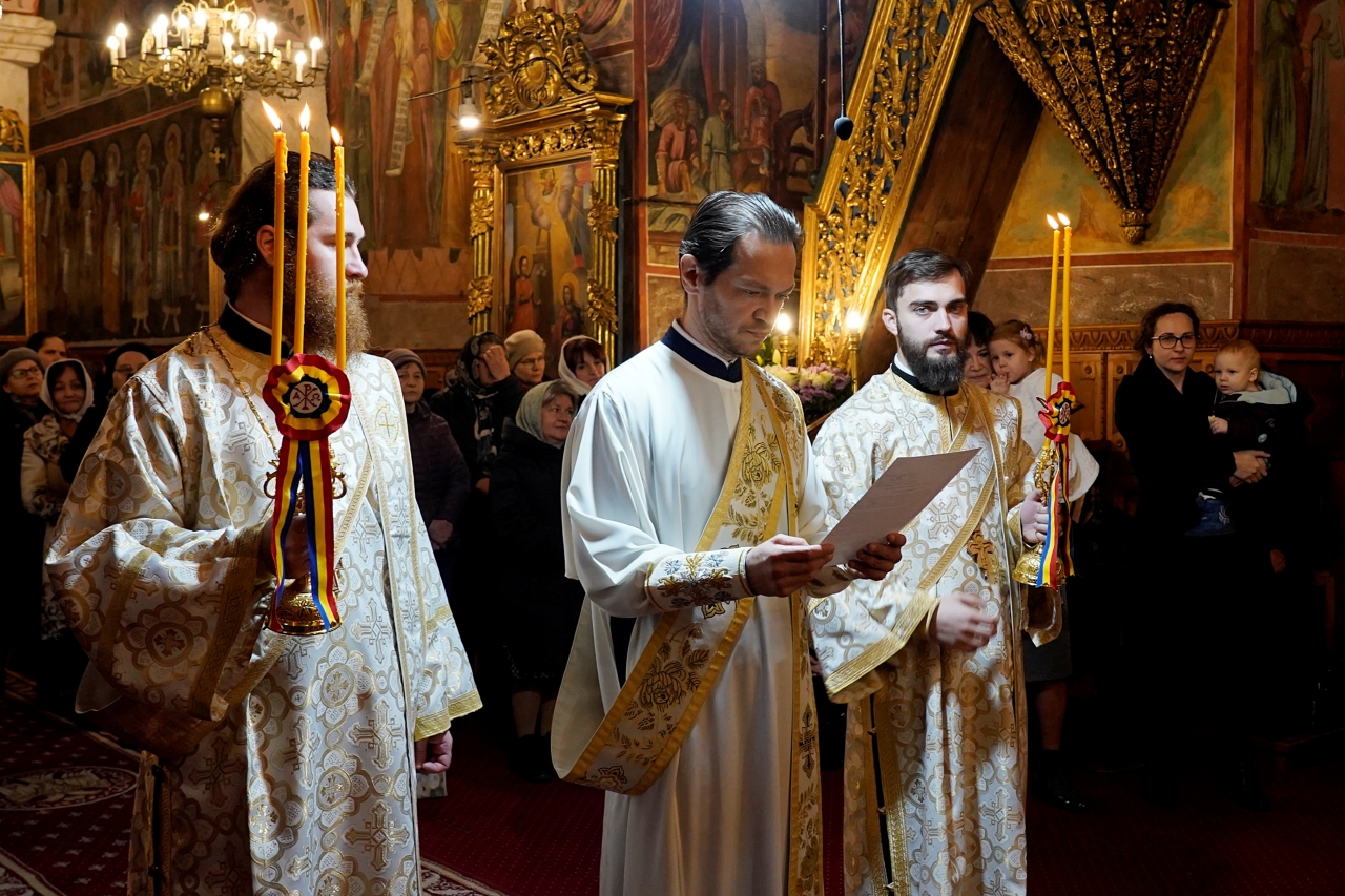 PS Nichifor Botoșăneanul către un preot nou hirotonit: „Această chemare este și o cinste pe care Domnul o face”
