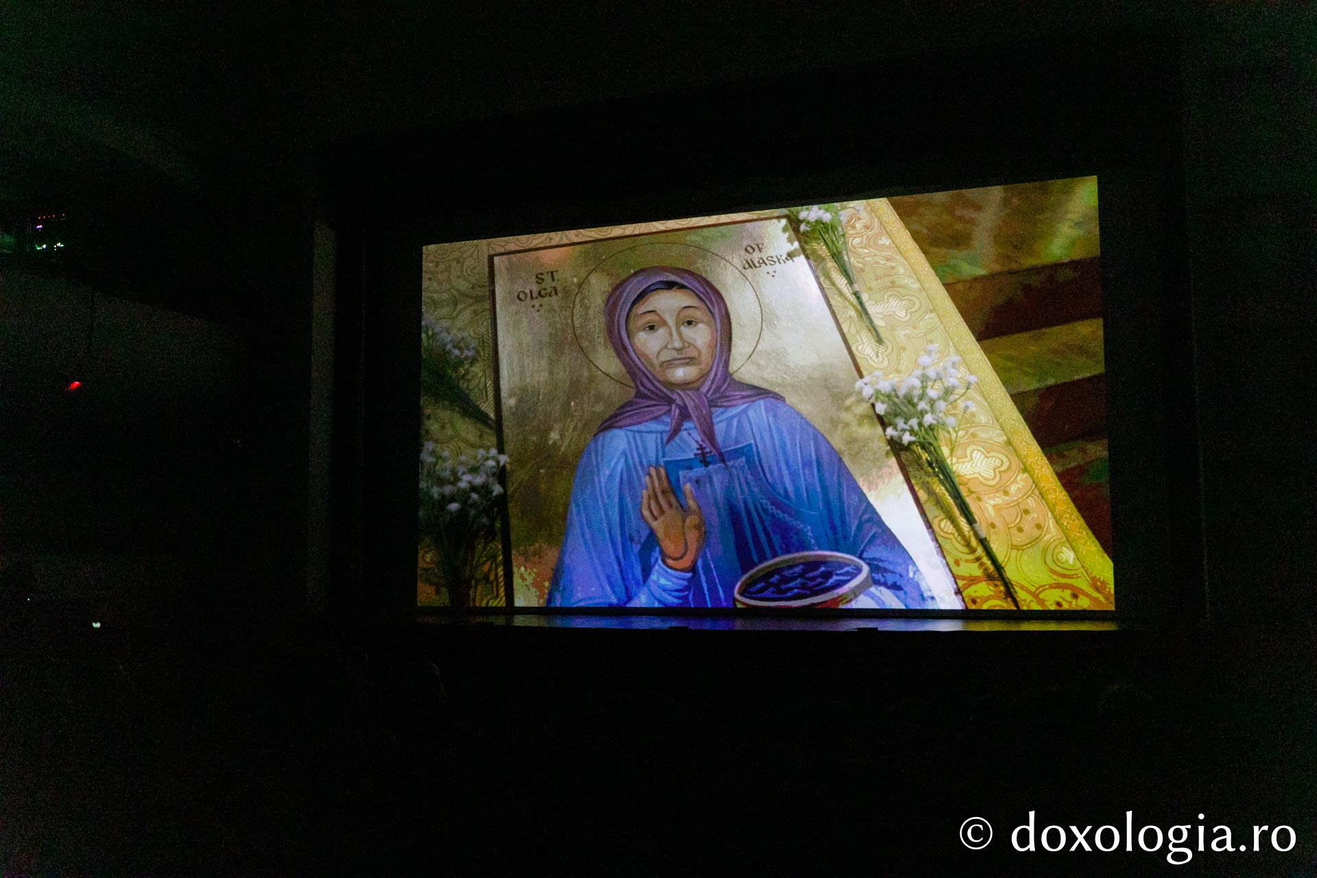 Sfânta Olga din Alaska. Confesiunile unui regizor – Simon Scionka