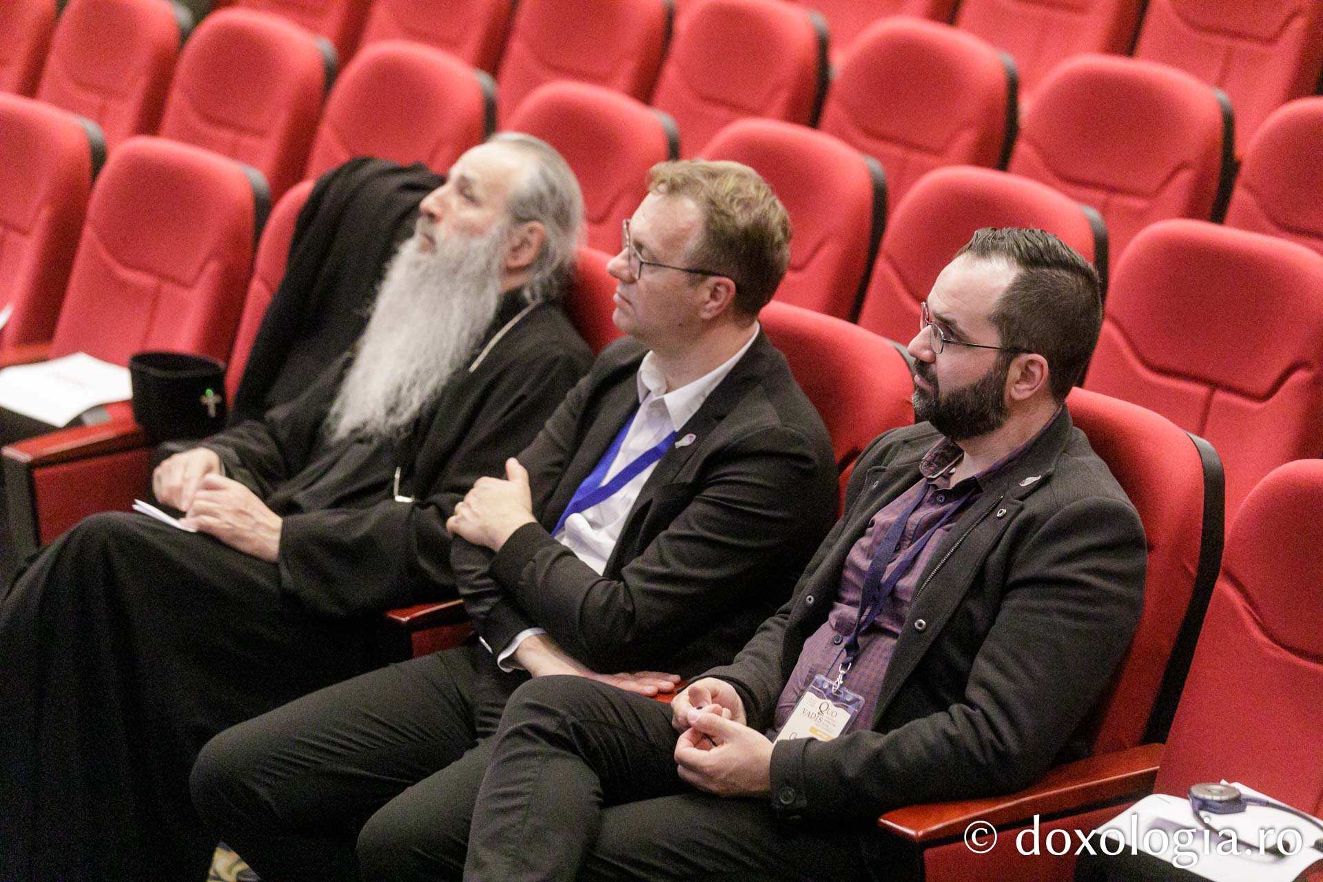 Sfânta Olga din Alaska. Confesiunile unui regizor – Simon Scionka