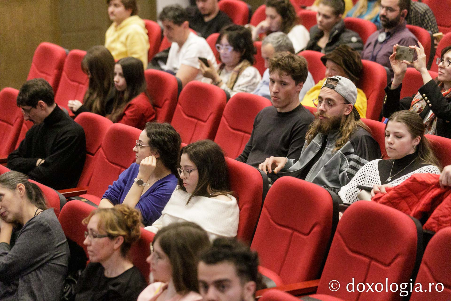 Proiecția filmelor „Andrei Tarkovski. O rugăciune cinematografică” și „Andrei Rubliov. Amintiri despre film”