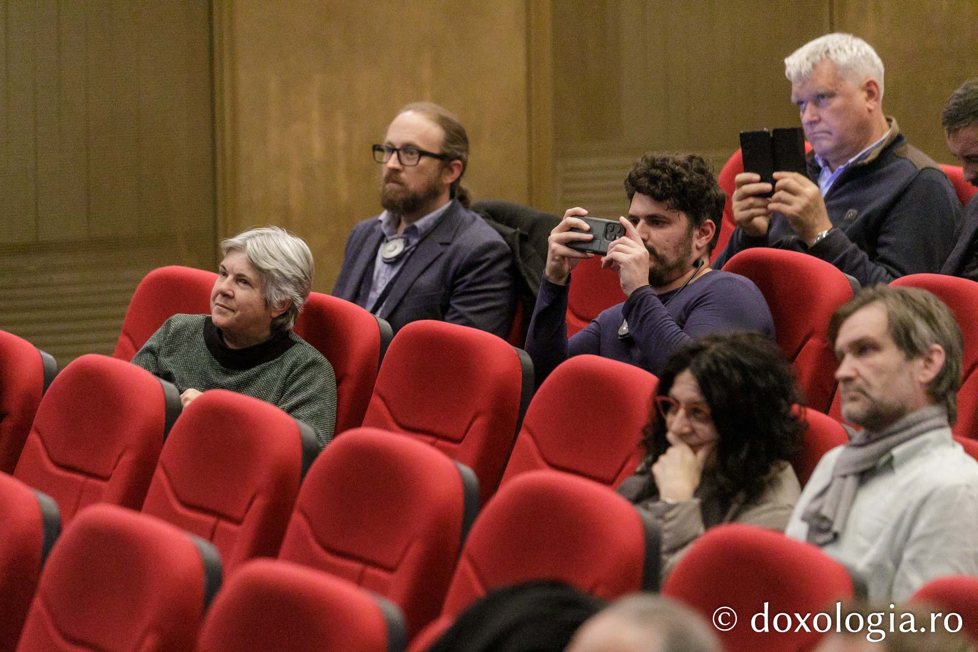 Proiecția filmelor „Andrei Tarkovski. O rugăciune cinematografică” și „Andrei Rubliov. Amintiri despre film”