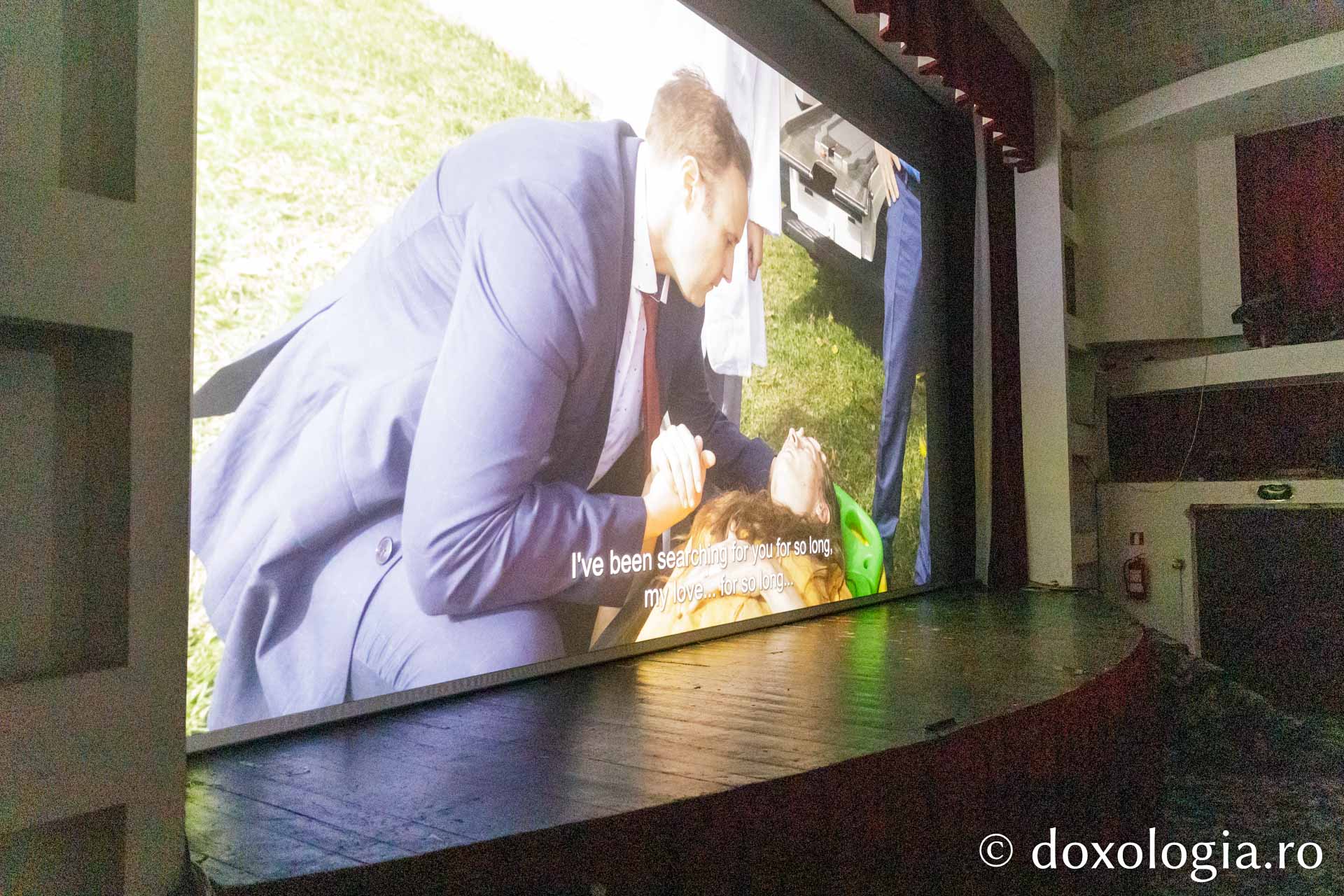 Proiecția filmului „Alexandra”. Regizor: Diana Angelson Busuioc