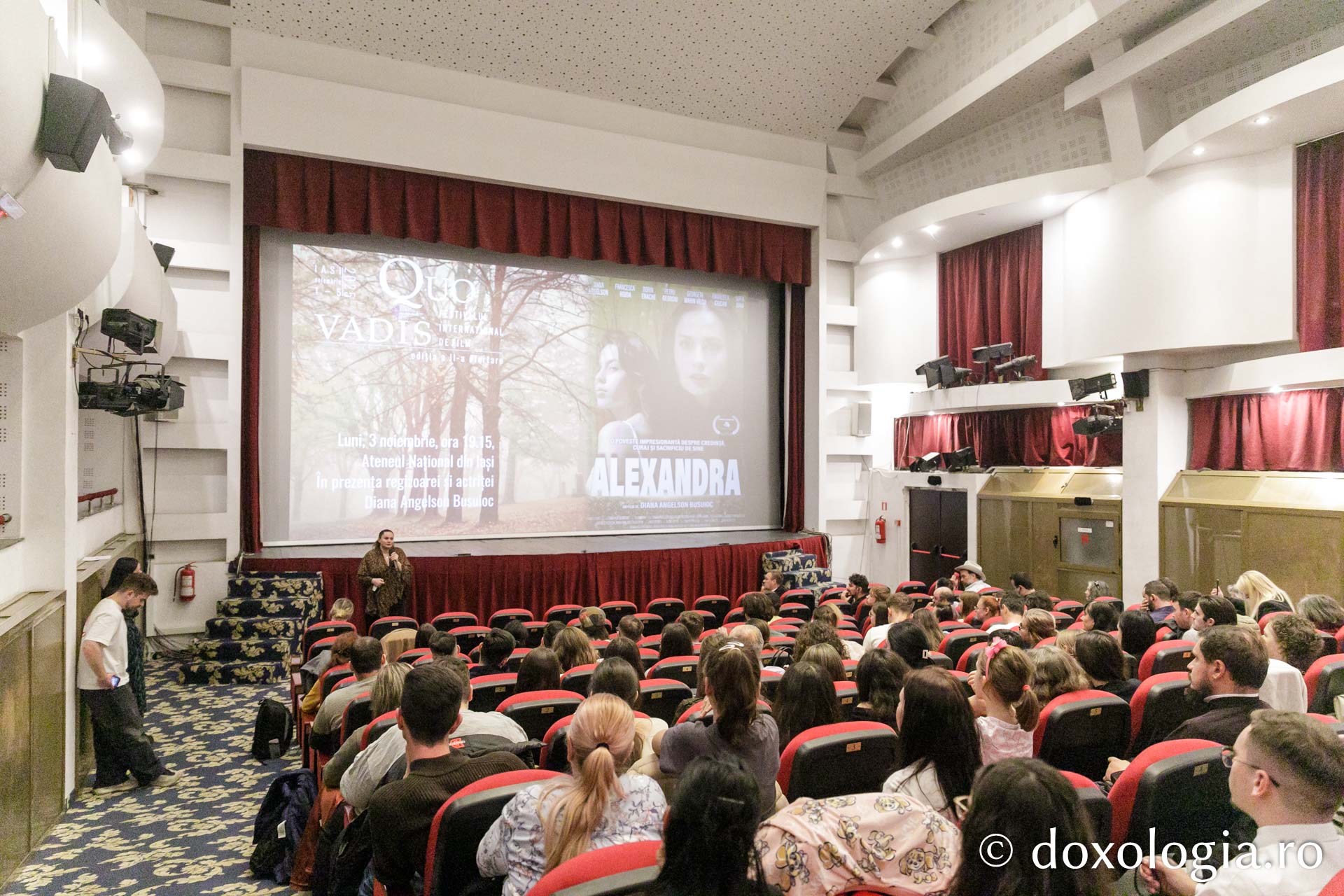 Proiecția filmului „Alexandra”. Regizor: Diana Angelson Busuioc