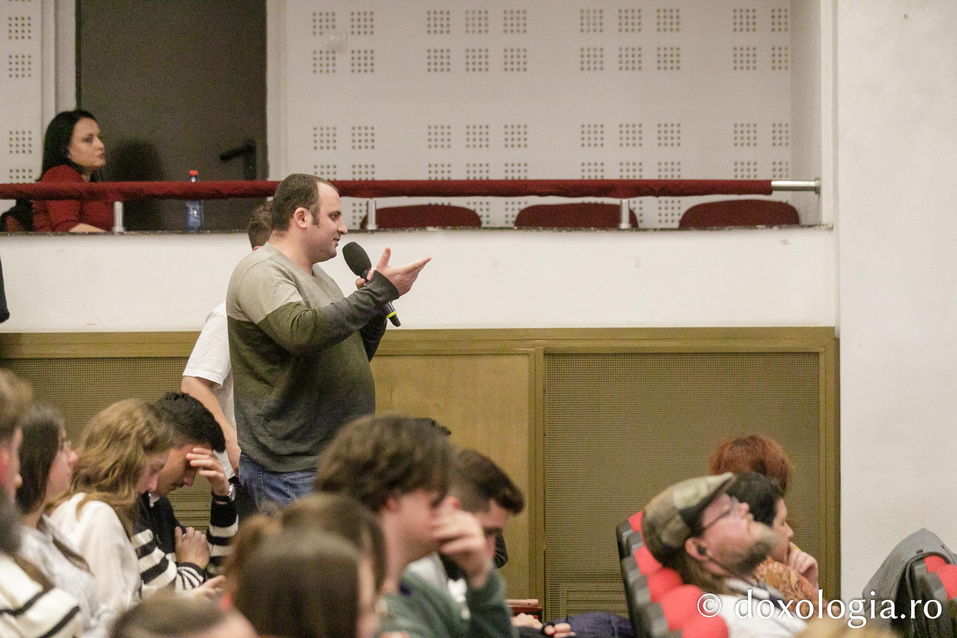 Proiecția filmului „Alexandra”. Regizor: Diana Angelson Busuioc