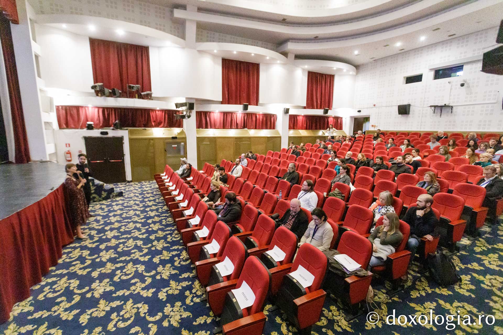 Proiecția filmului „Cei 21”. Producător: Mandi Hart