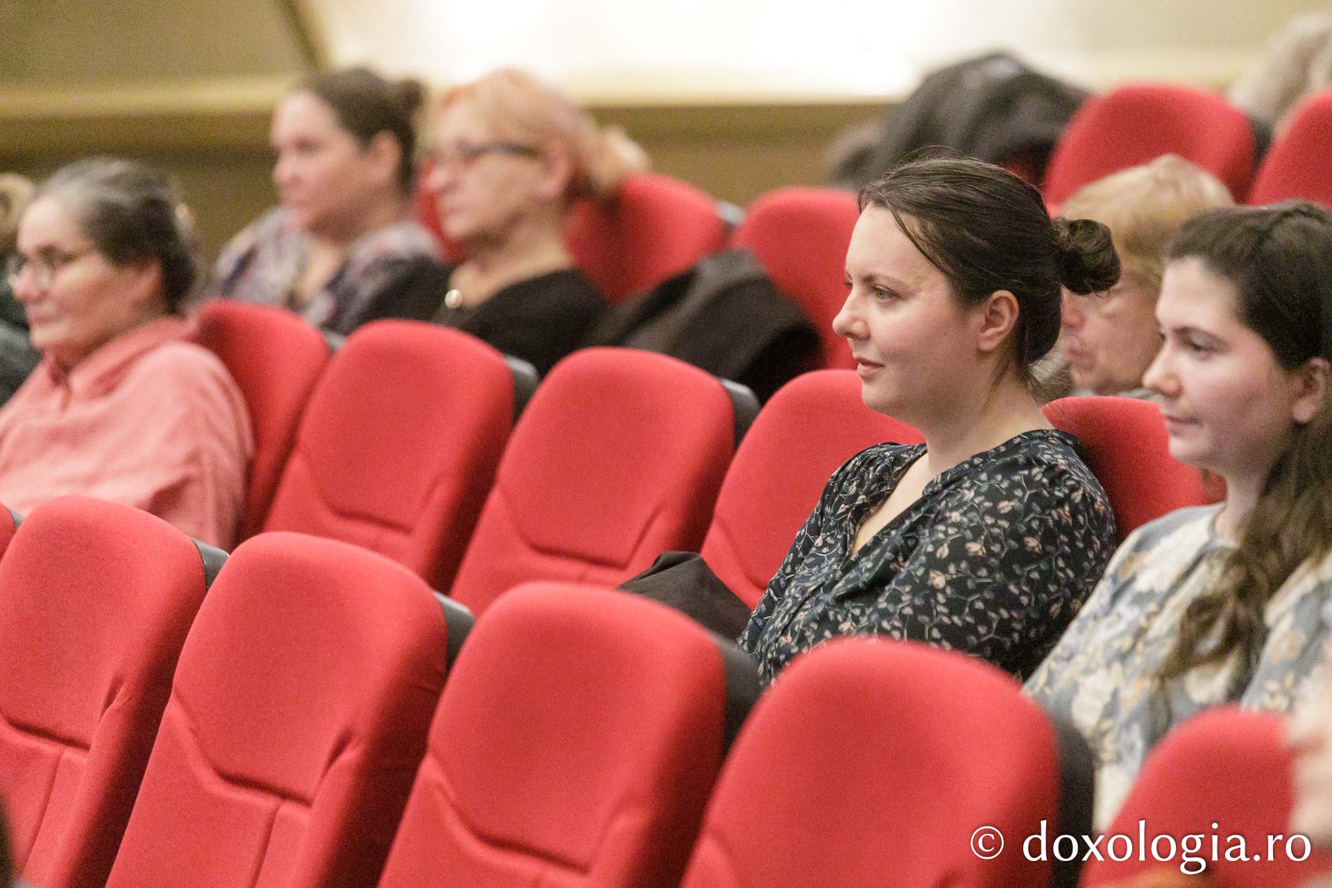 Proiecția filmului „Cei 21”. Producător: Mandi Hart