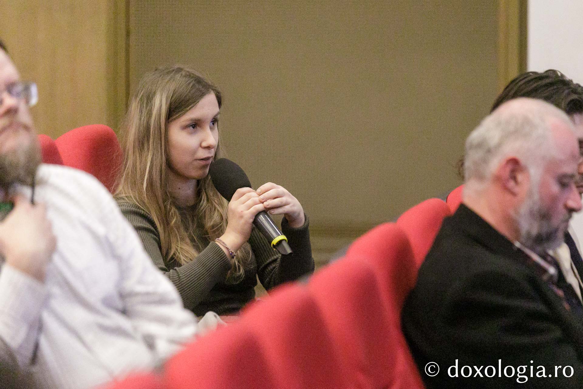 Proiecția filmului „Cei 21”. Producător: Mandi Hart