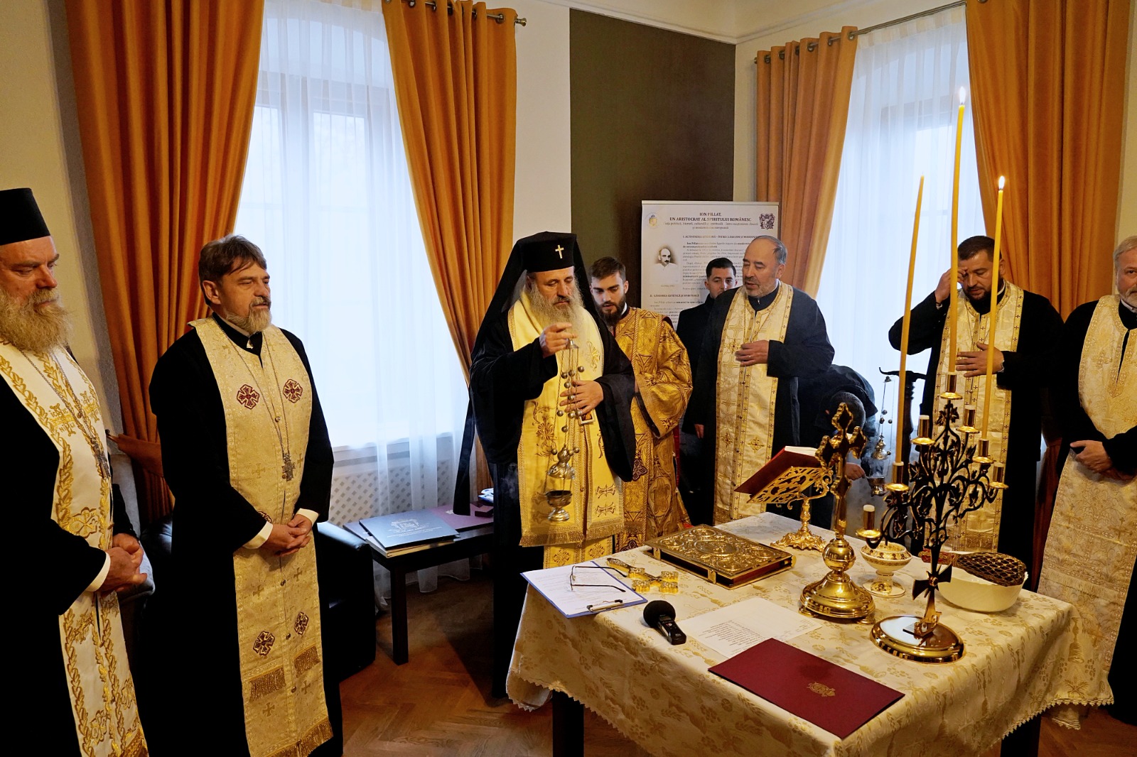 Conacul „Ion Pillat”, dedicat persoanelor vârstnice: IPS Teofan a binecuvântat noul centru de zi pentru bătrâni din Miorcani