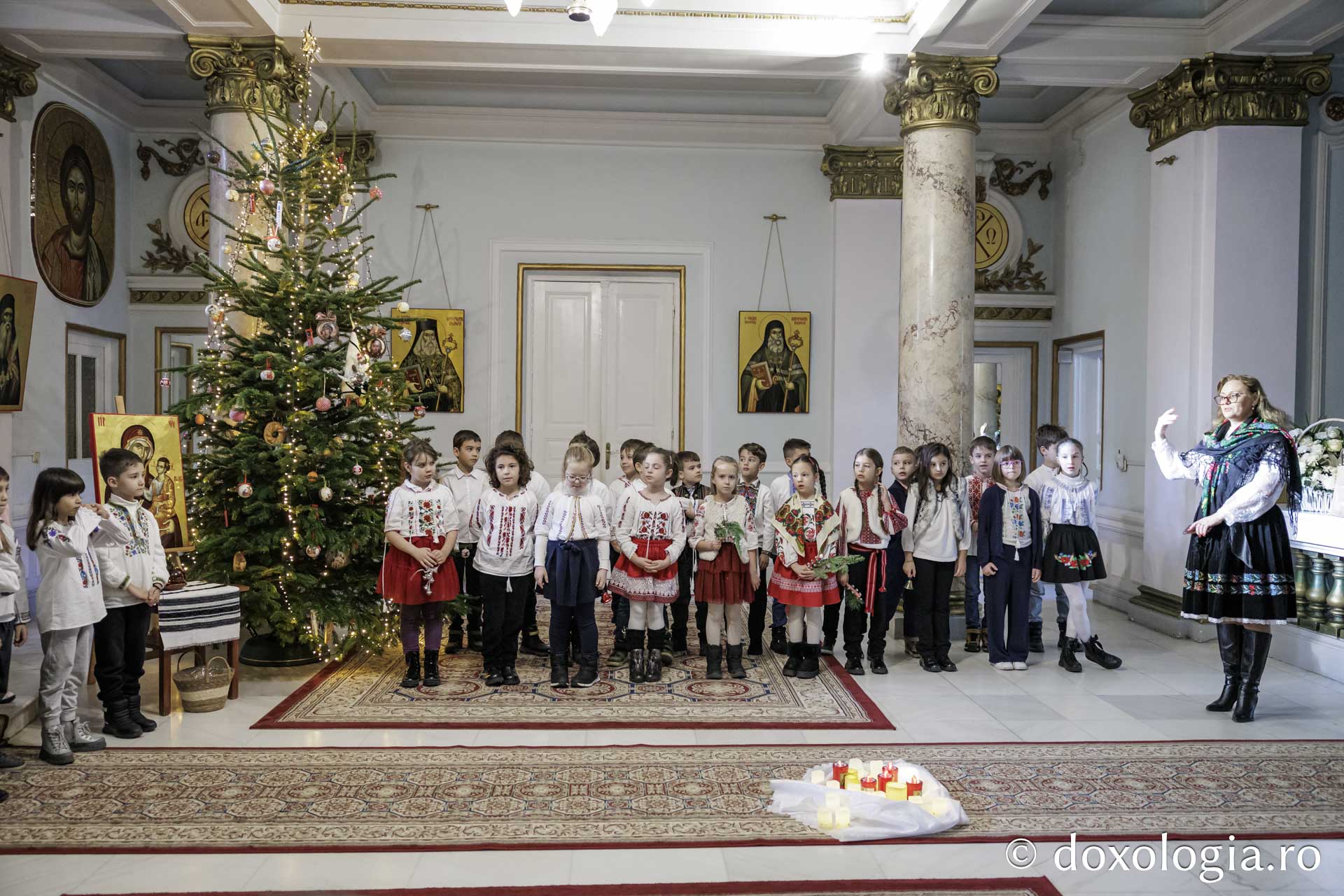 Școala Titu Maiorescu, Clasele I E și pregătitoare D – Colindători la Reședința Mitropolitană 2025