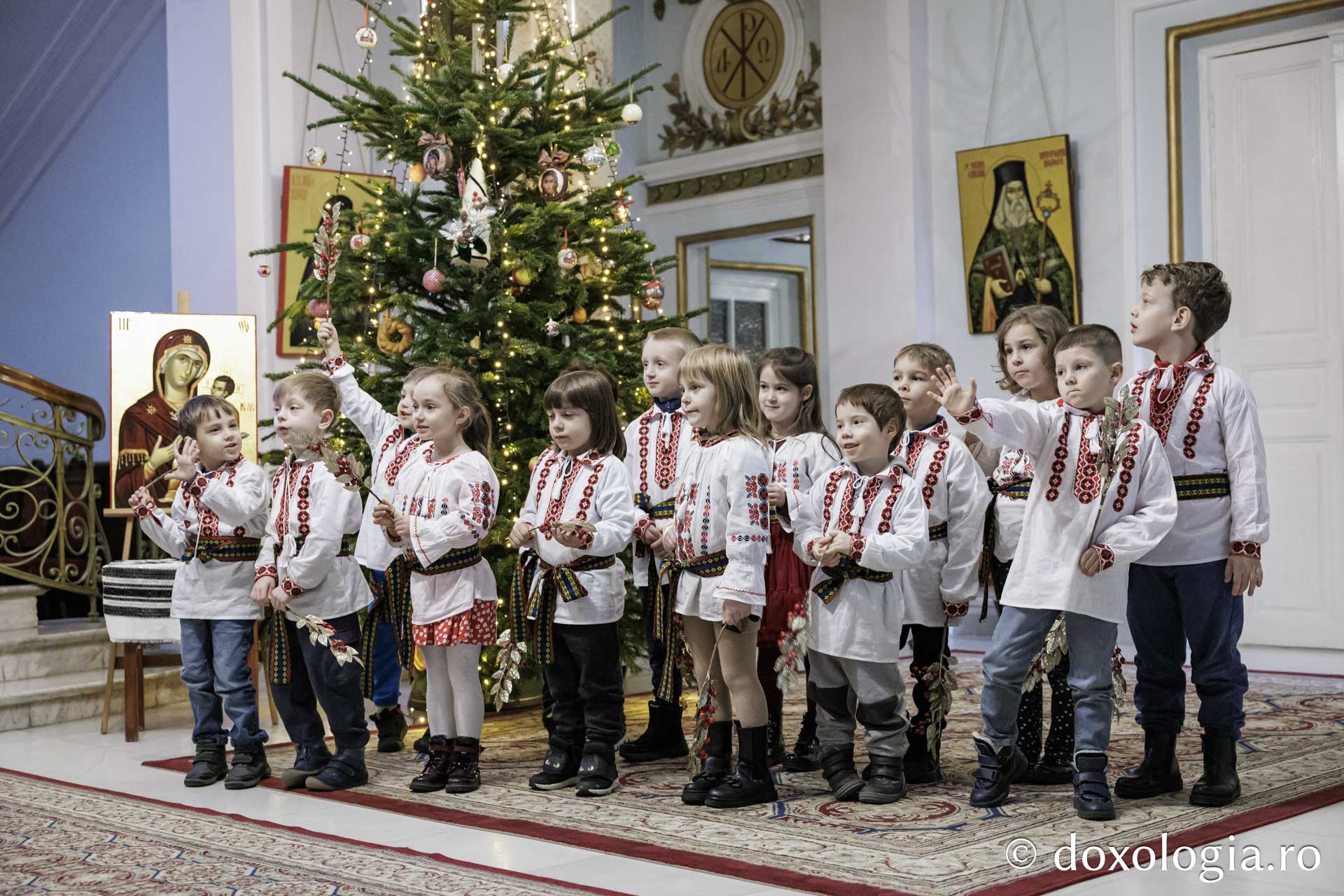 Grădinița nr. 21 din Iași – Colindători la Reședința Mitropolitană 2025