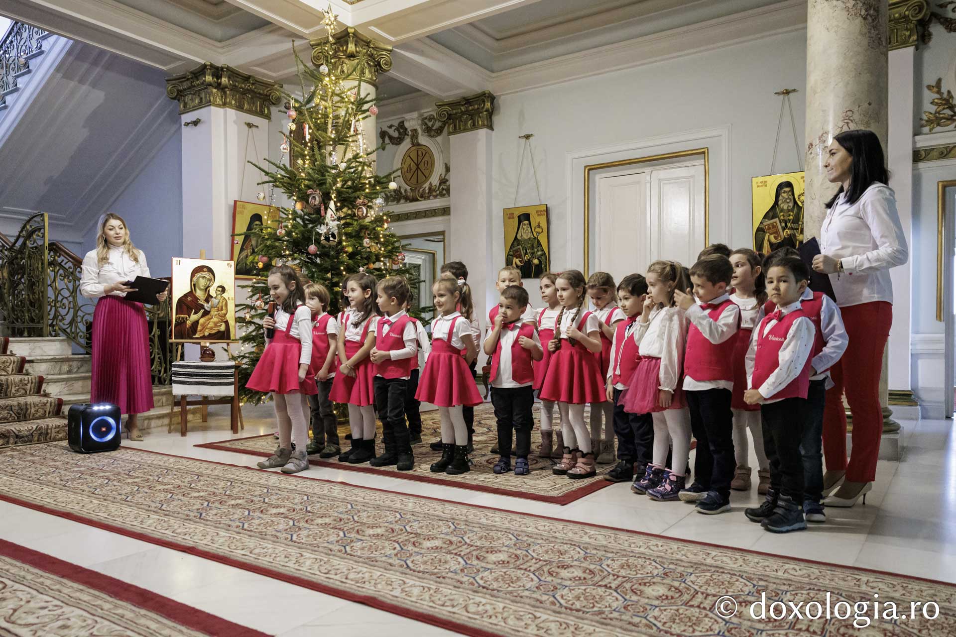 Grădinița nr. 25 din Iași – Colindători la Reședința Mitropolitană 2025