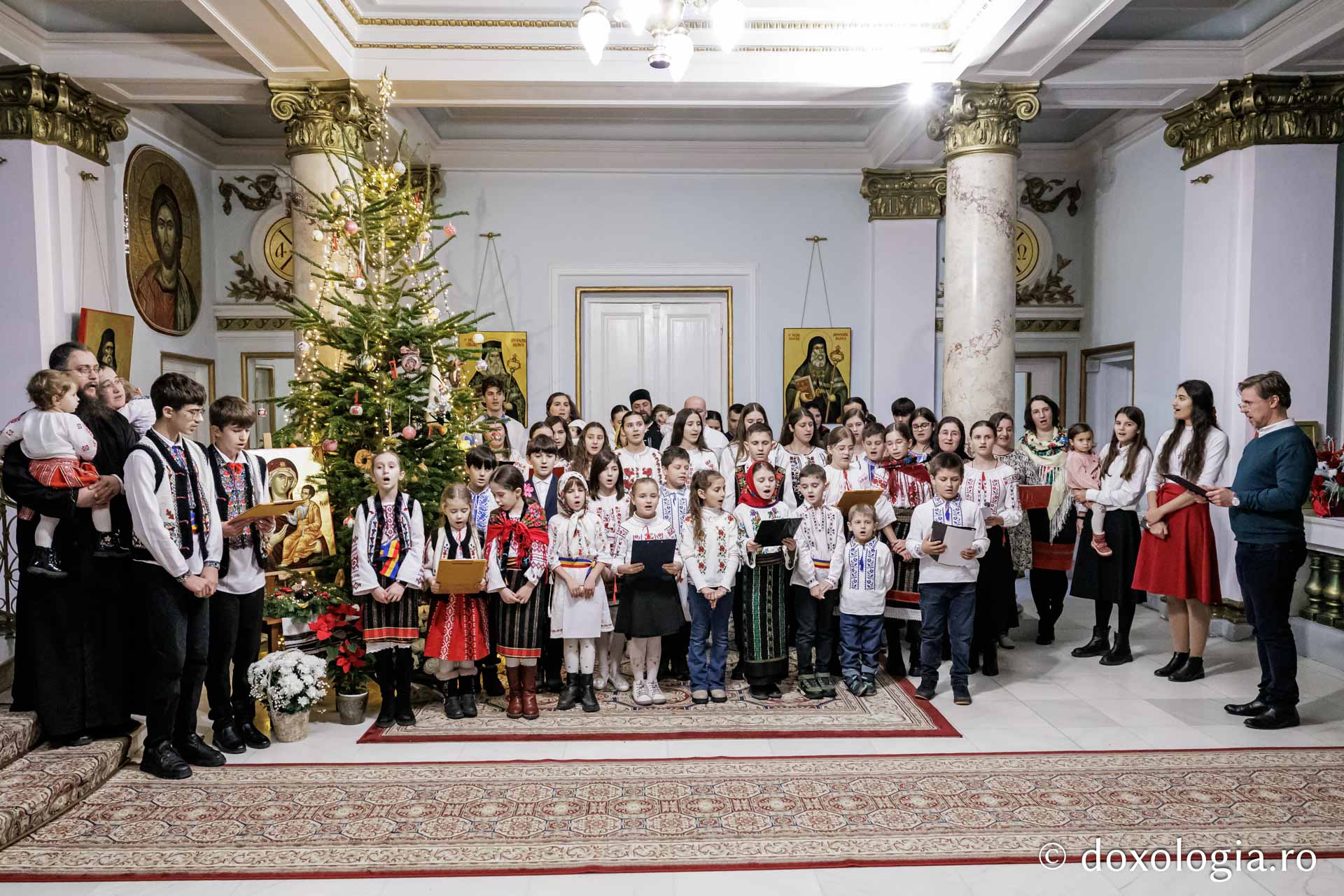 Corul Provita – Colindători la Reședința Mitropolitană 2025