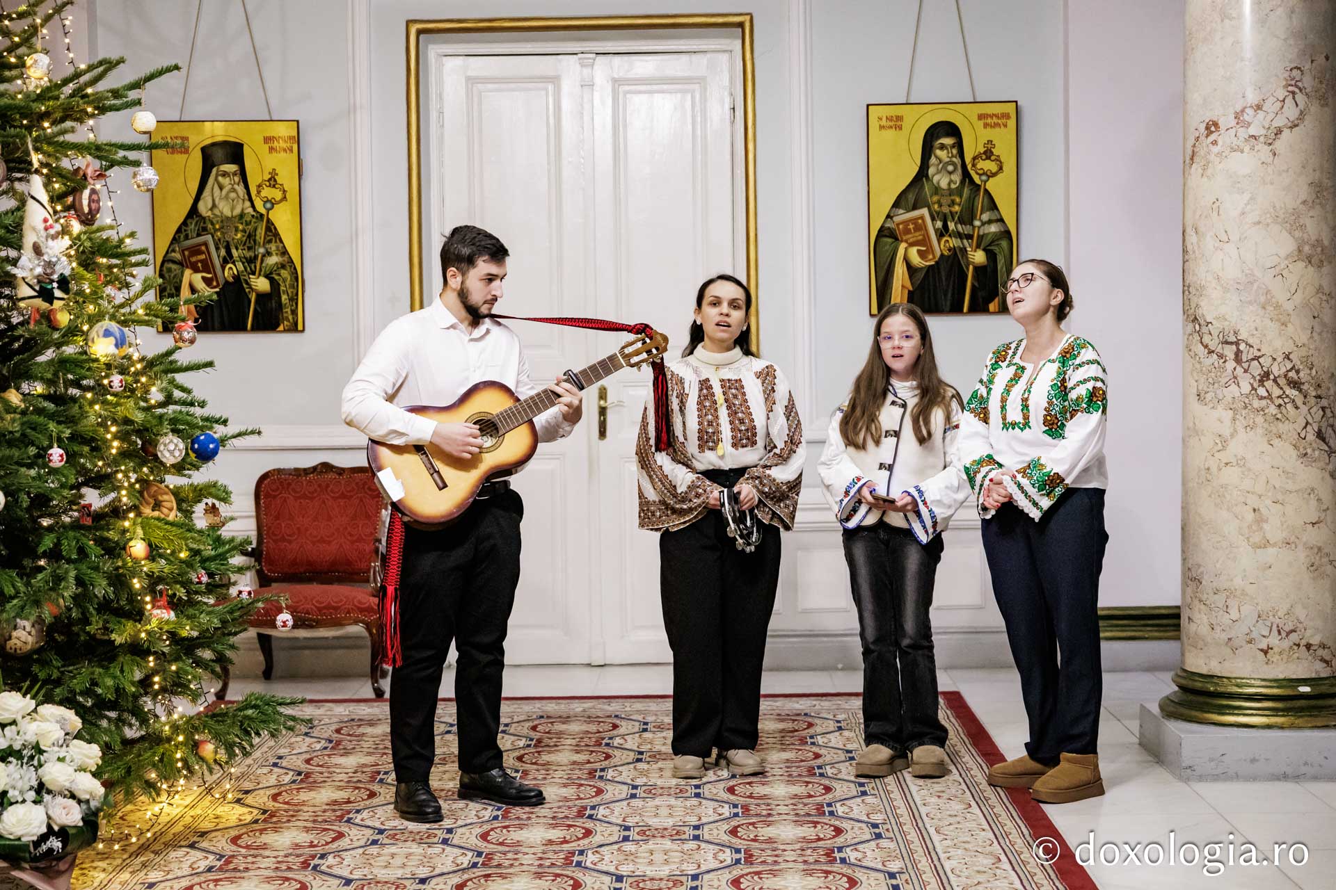 Grupul Music Land Concept – Colindători la Reședința Mitropolitană 2025