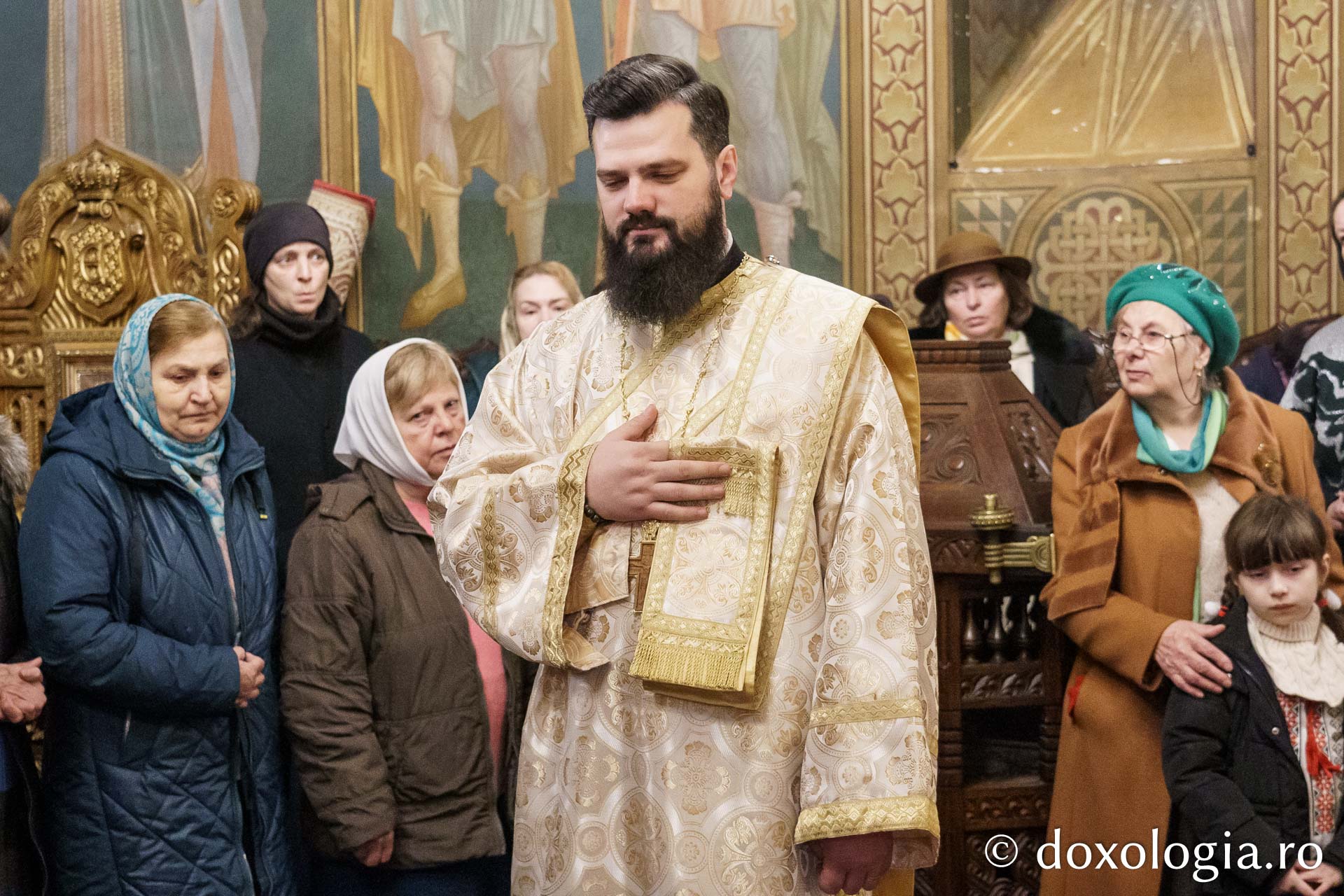 Binecuvântare arhierească la hramul Bisericii „Sfântul Nicolae Domnesc” din Iași