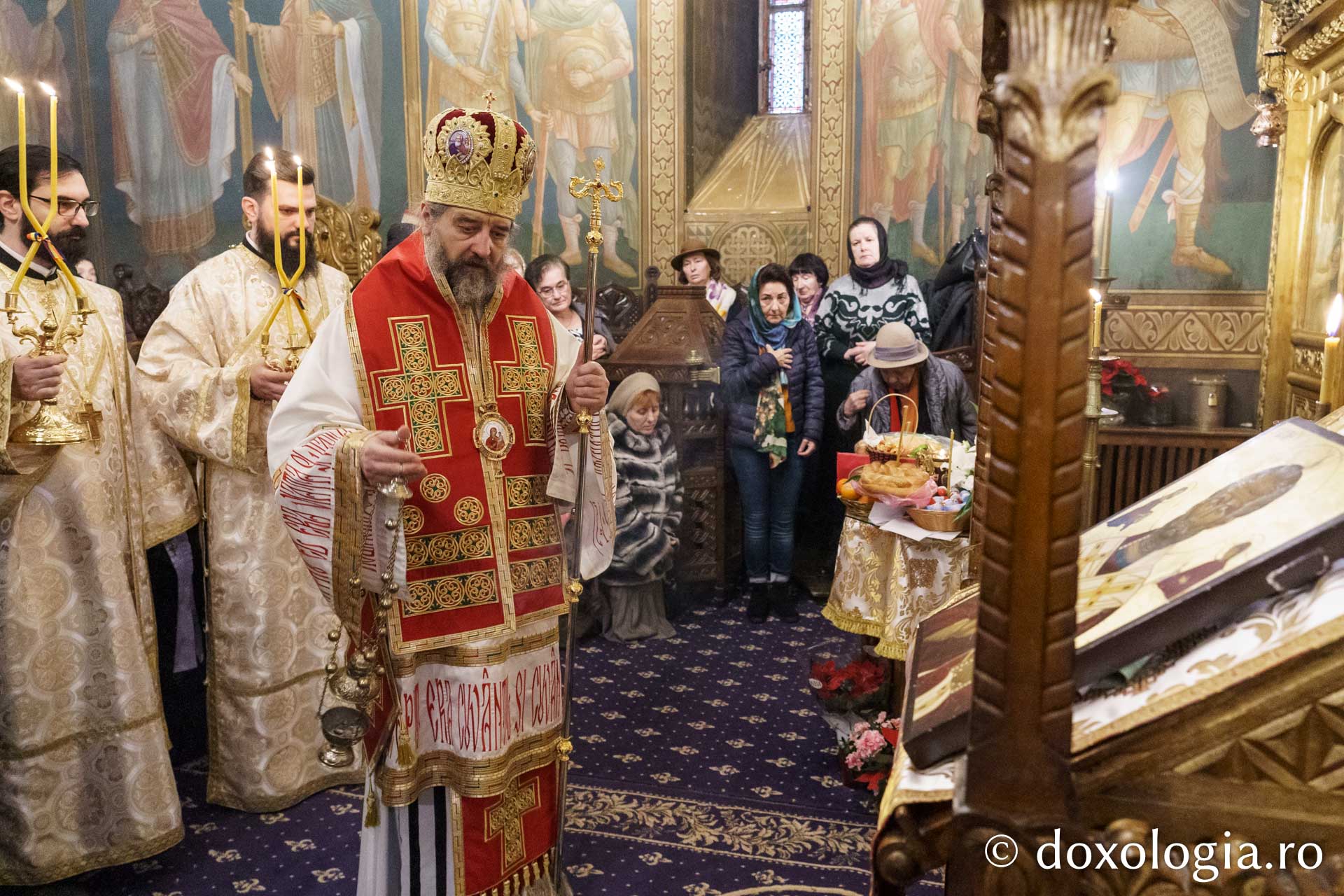 Binecuvântare arhierească la hramul Bisericii „Sfântul Nicolae Domnesc” din Iași