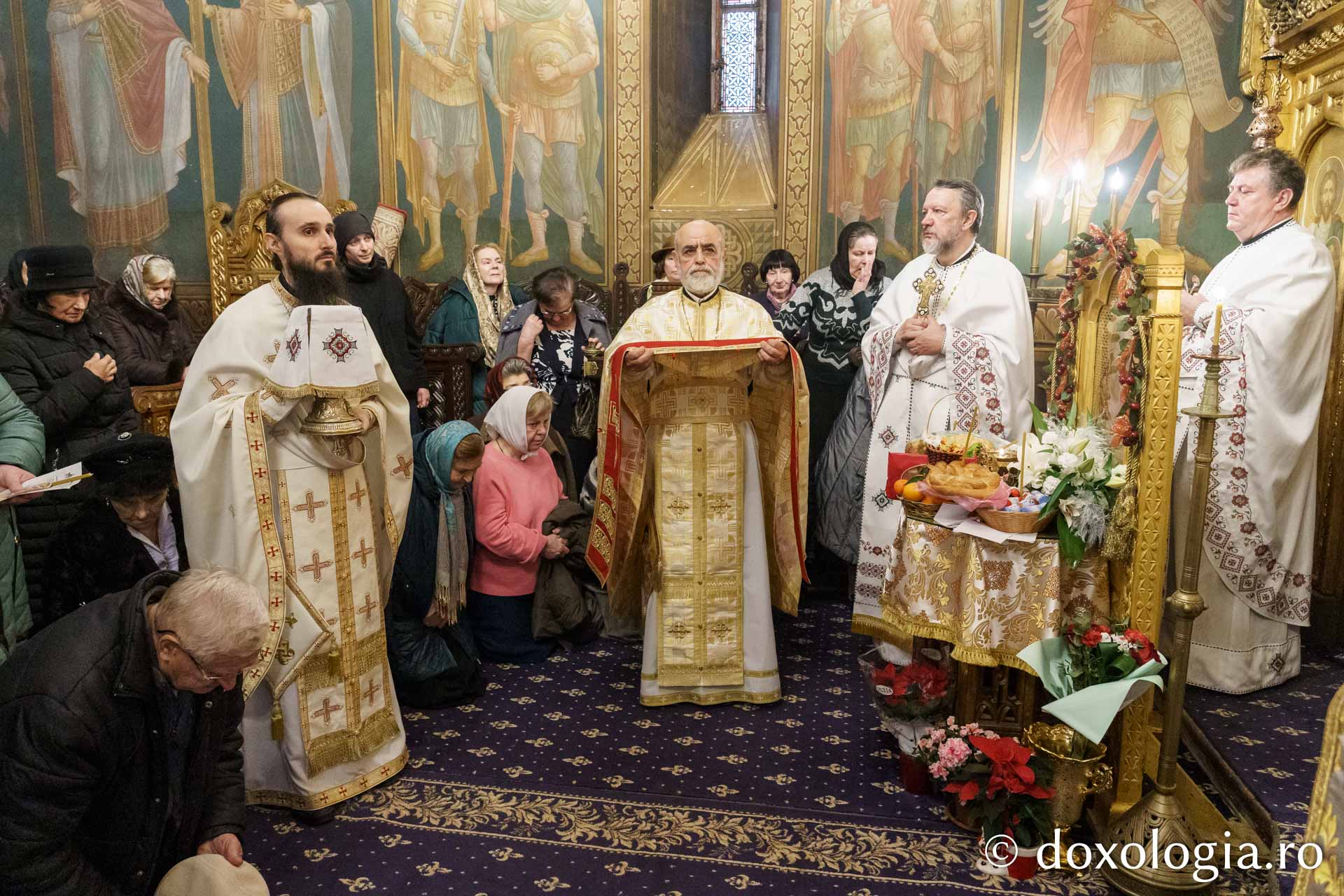 Binecuvântare arhierească la hramul Bisericii „Sfântul Nicolae Domnesc” din Iași