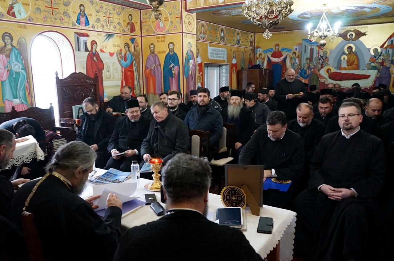 PS Nichifor Botoșăneanul a prezidat ședința preoților din Protopopiatul Dorohoi