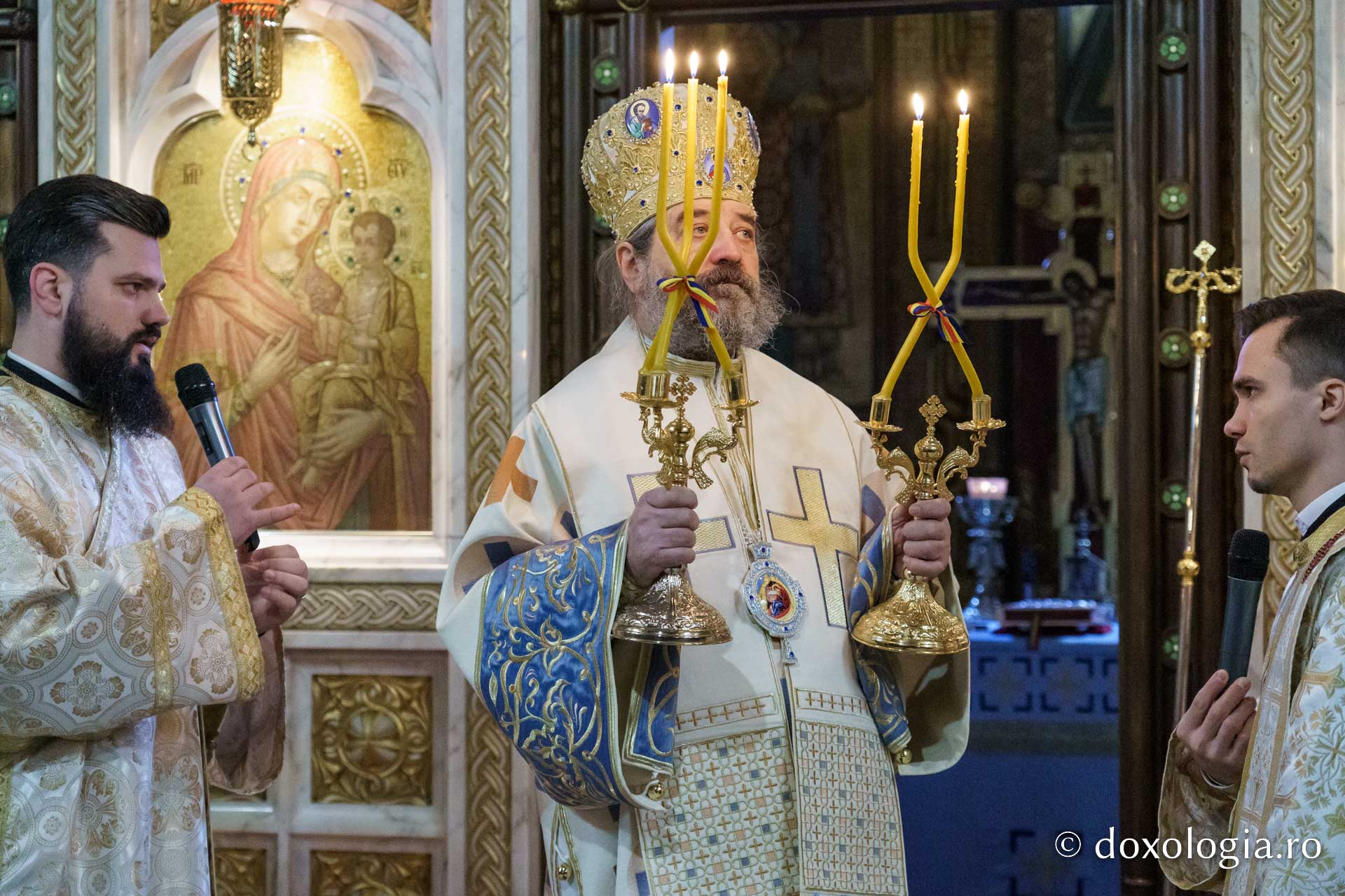 Sfântă Liturghie arhierească și hirotonie în Duminica de după Nașterea Domnului, la Mănăstirea „Sfinții Trei Ierarhi” din Iași