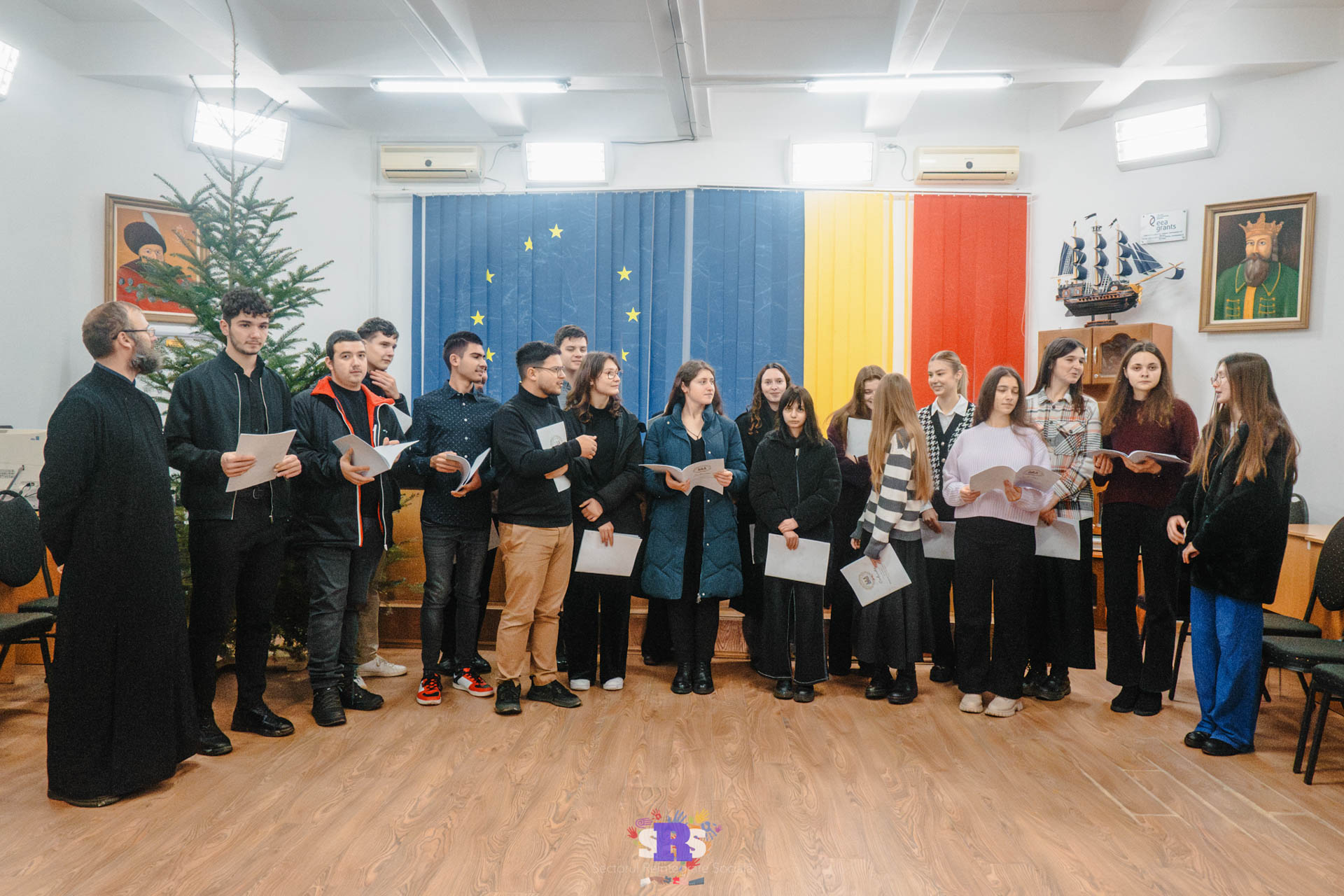 Bucuria Nașterii Domnului, vestită prin colind la Penitenciarul Iași