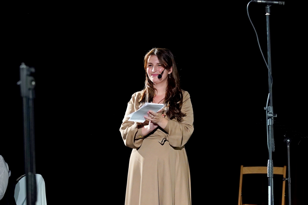 Despre colind, la Piatra Neamț: „Aceasta este vestea bună, aceasta este binecuvântarea că Hristos s-a născut, este cu noi până la sfârșitul veacului”