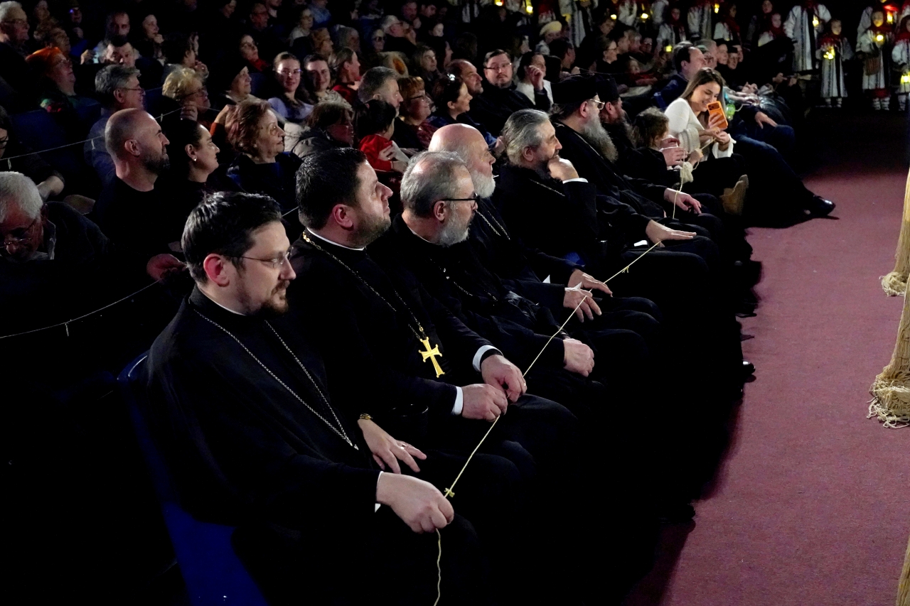 Despre colind, la Piatra Neamț: „Aceasta este vestea bună, aceasta este binecuvântarea că Hristos s-a născut, este cu noi până la sfârșitul veacului”