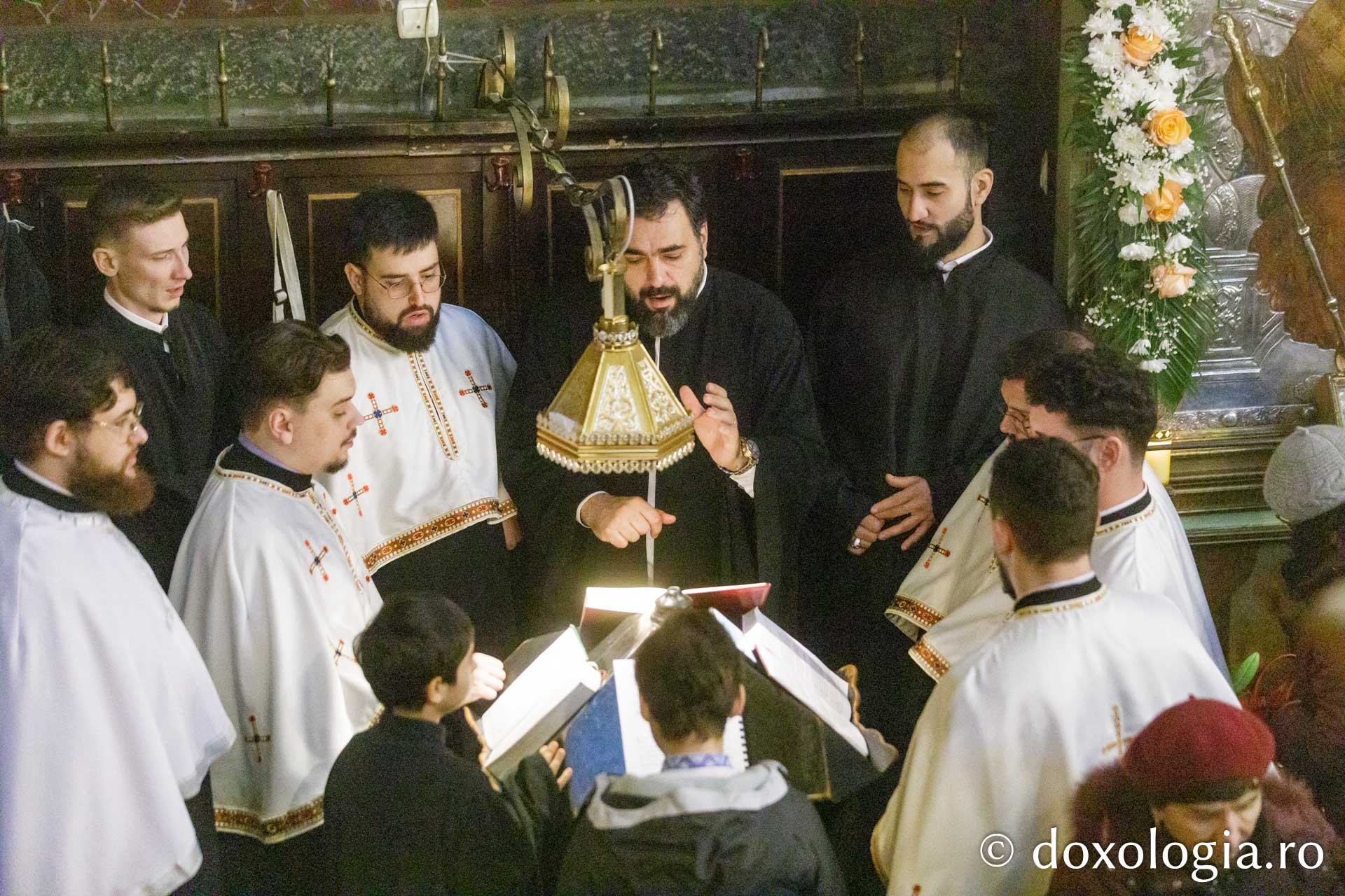 Rugăciune și binecuvântare la hramul Bisericii „Sfântul Spiridon” din Iași