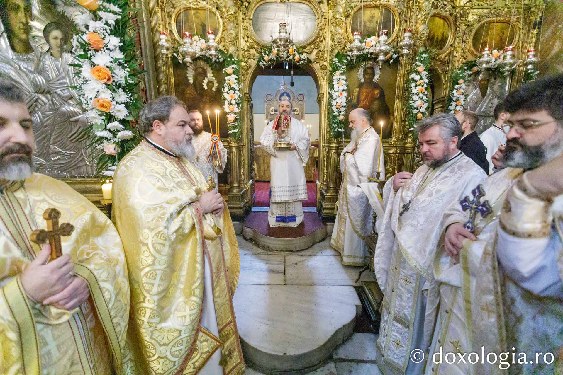 Rugăciune și binecuvântare la hramul Bisericii „Sfântul Spiridon” din Iași