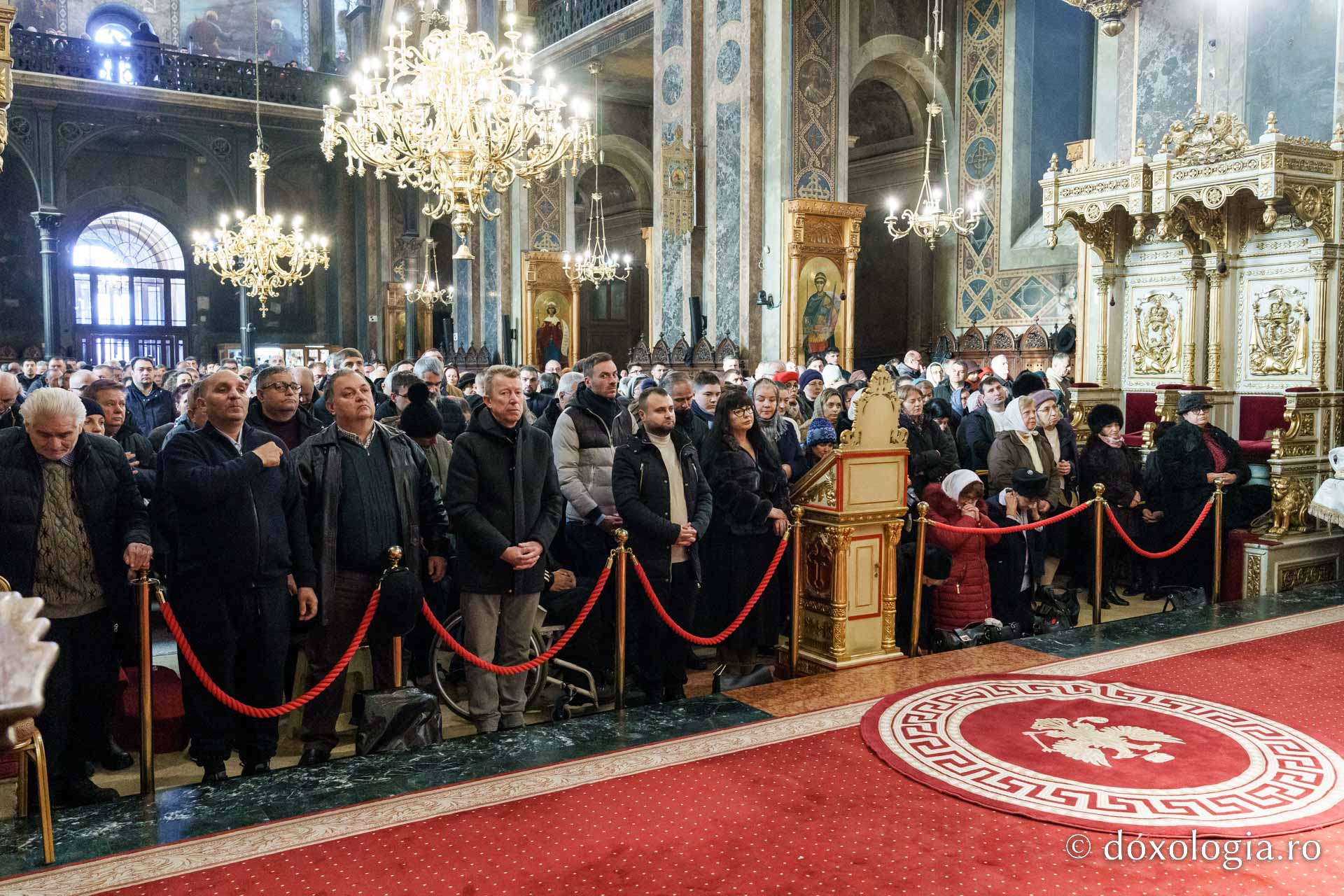 Bucuria Nașterii Domnului, la Catedrala din Iași: „Este zi de mare nădejde pentru om pentru că astfel el se ridică la Cer”