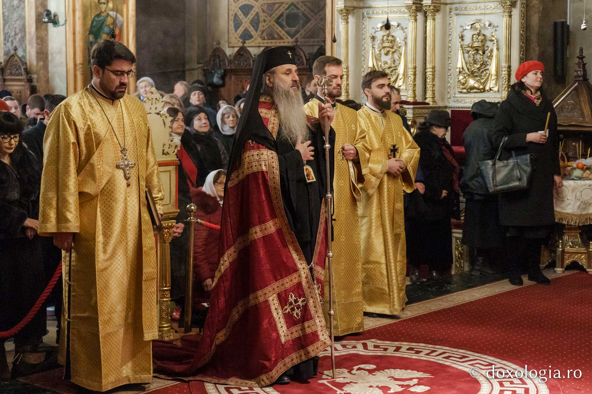 Bucuria Nașterii Domnului, la Catedrala din Iași: „Este zi de mare nădejde pentru om pentru că astfel el se ridică la Cer”