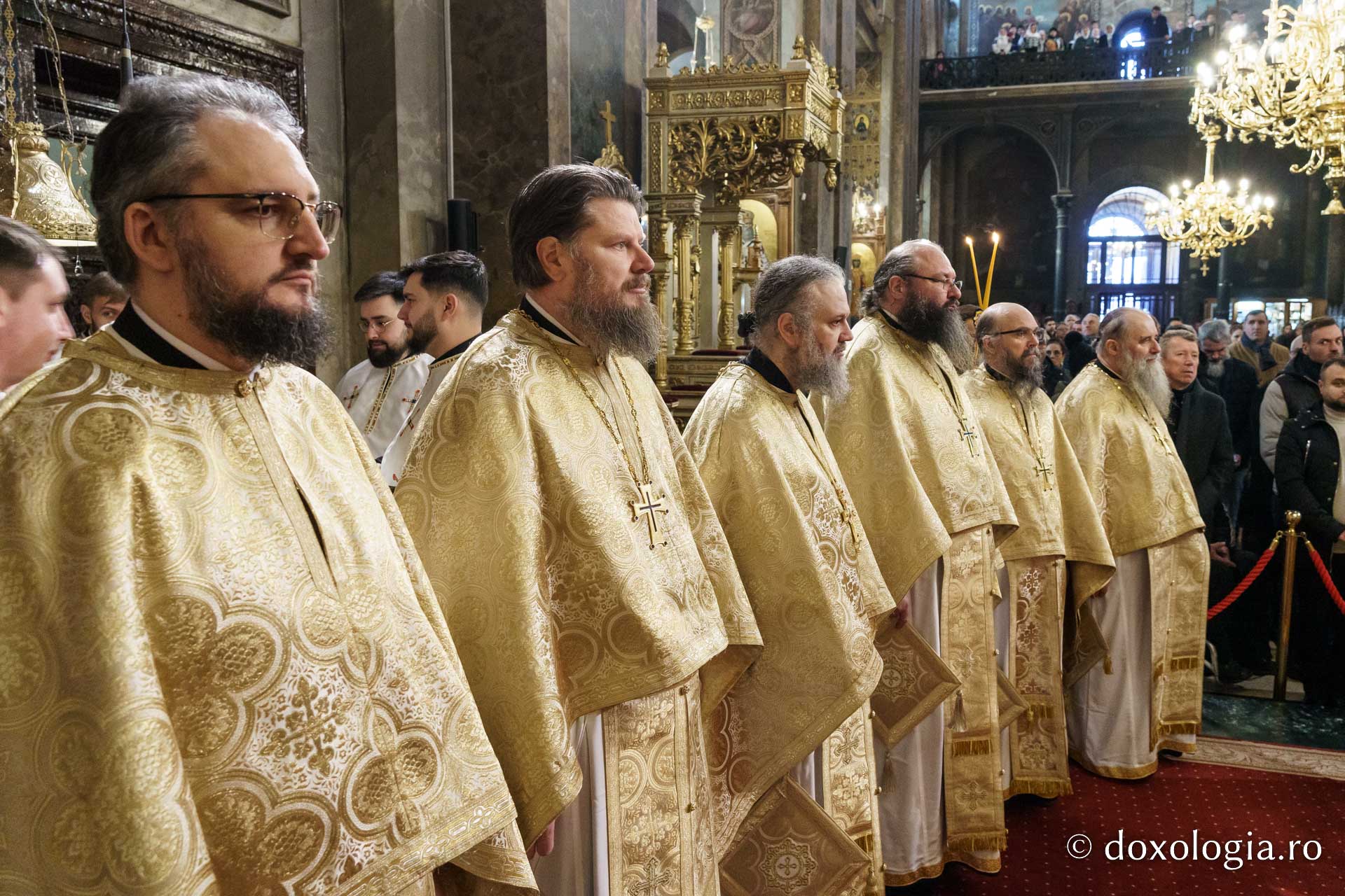 Bucuria Nașterii Domnului, la Catedrala din Iași: „Este zi de mare nădejde pentru om pentru că astfel el se ridică la Cer”