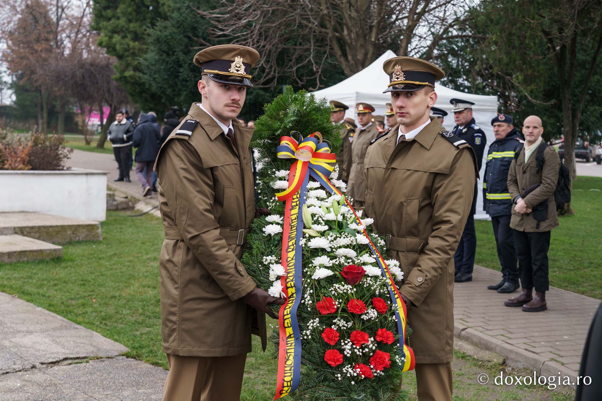 De 36 de ani, în România se strigă „Libertate!”. Slujbă de pomenire pentru eroii Revoluției din ’89