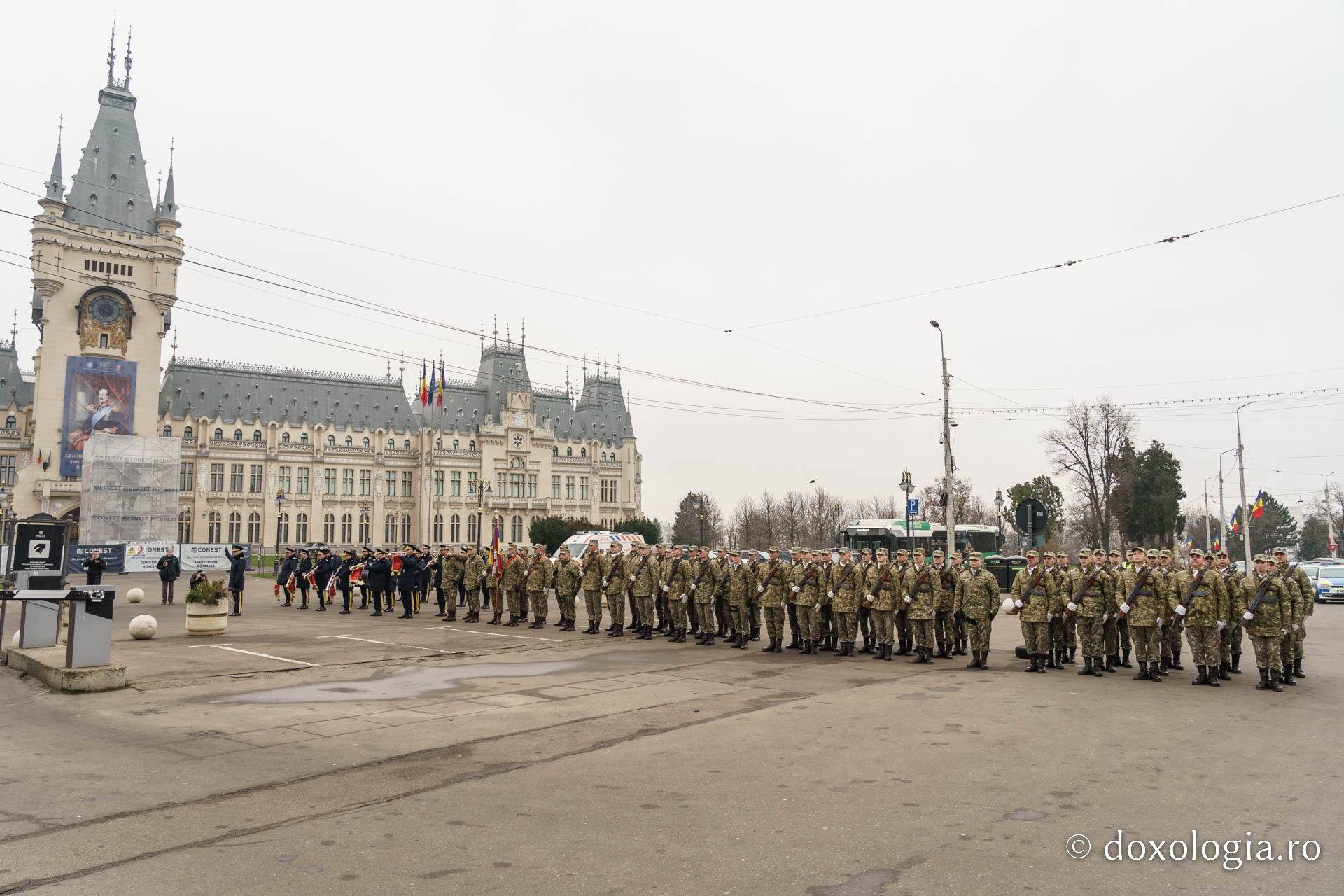 De 36 de ani, în România se strigă „Libertate!”. Slujbă de pomenire pentru eroii Revoluției din ’89