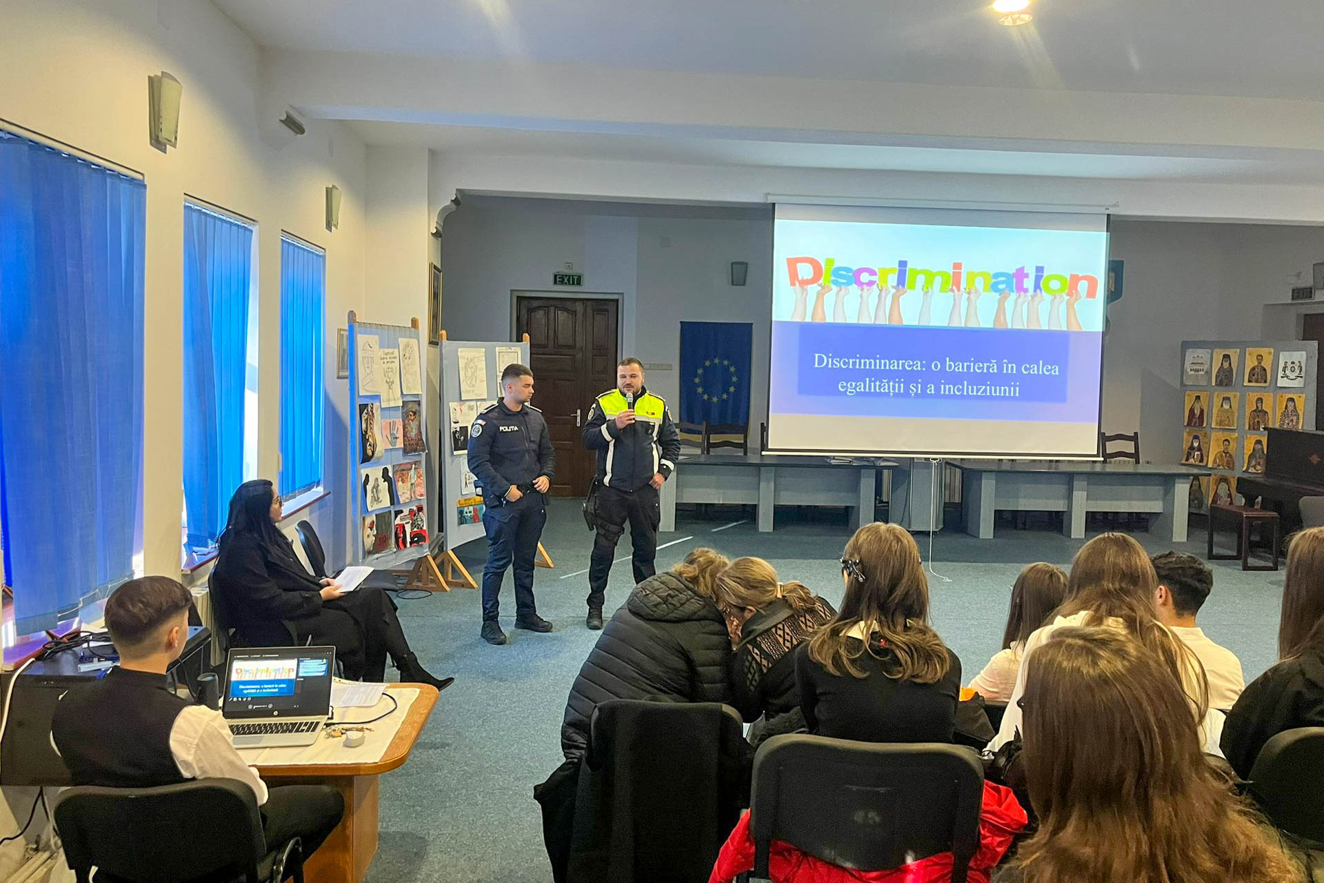 Seminarul de la Neamț – atitudini în fața discriminării, fără cuvinte care dor