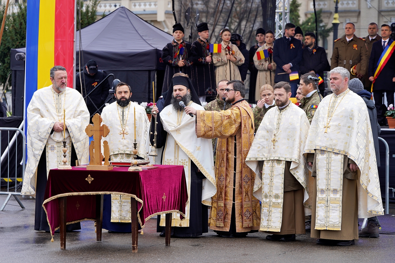 Ziua Națională în capitala Moldovei: „Ajutorul lui Dumnezeu de Sus și capacitatea elitelor de atunci au dus la împlinirea unui deziderat de veacuri”