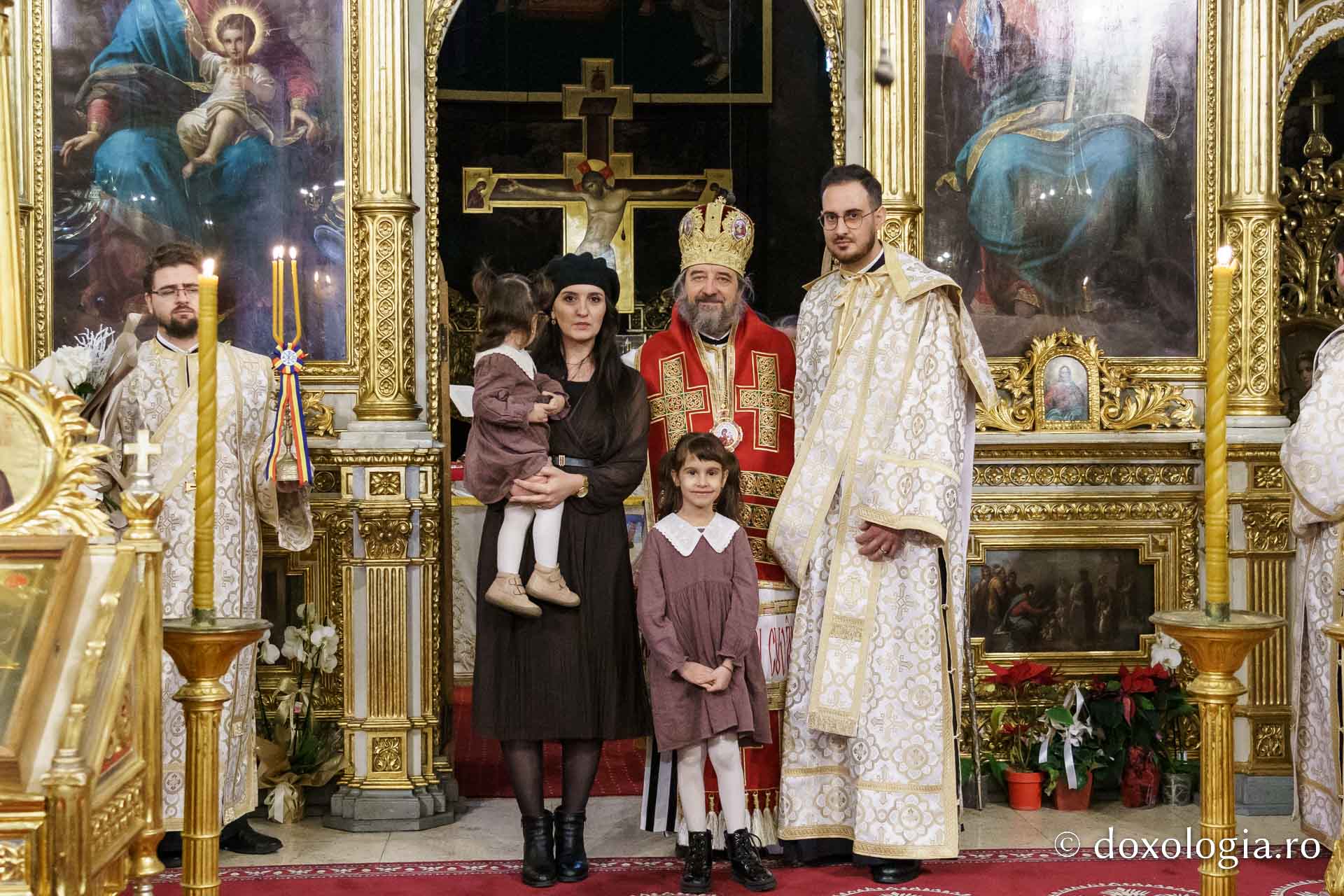 Credincioșii ieșeni au întâmpinat noul an în comuniune duhovnicească