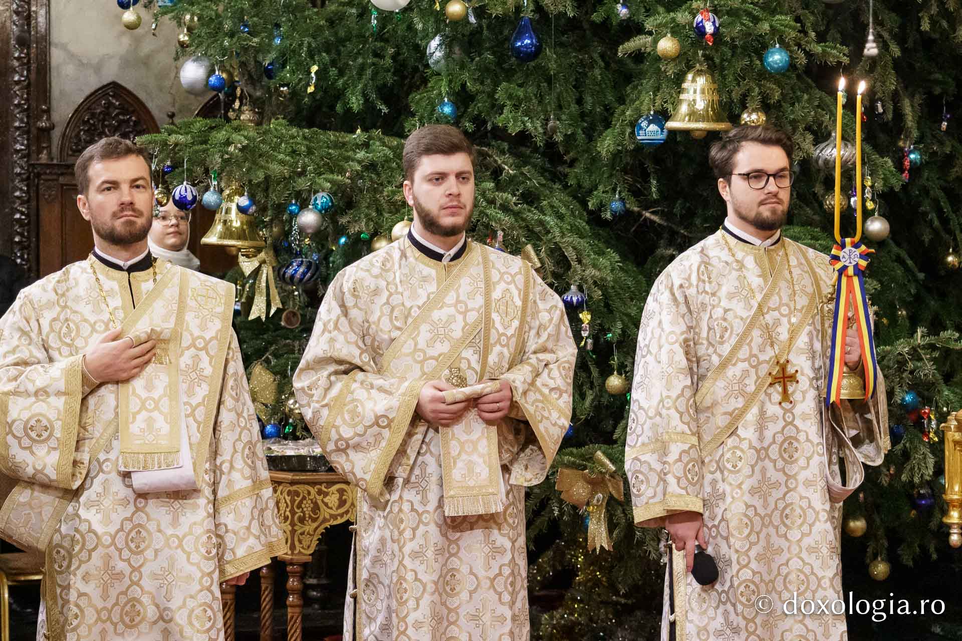 Credincioșii ieșeni au întâmpinat noul an în comuniune duhovnicească